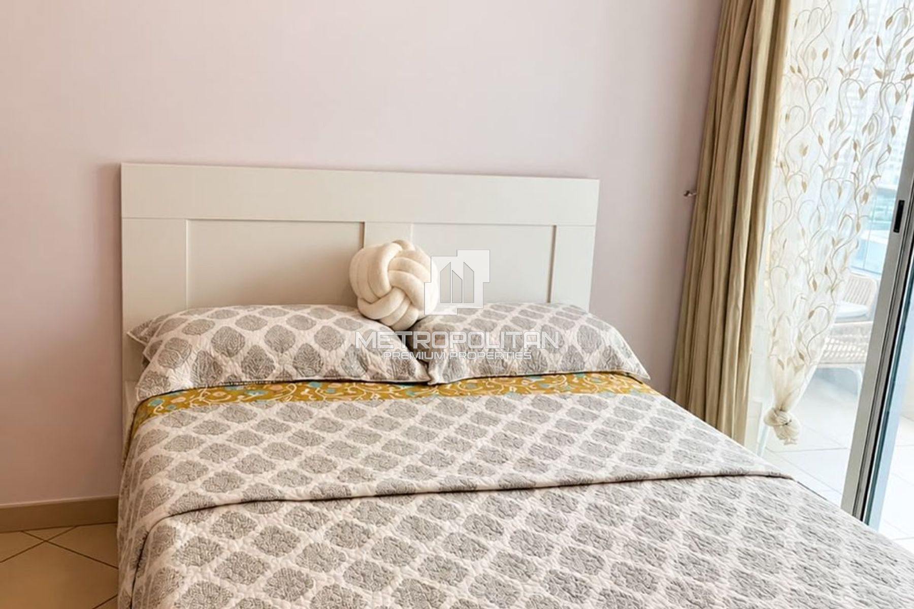 Partial Marina View | Mid Floor | Fully Furnished
