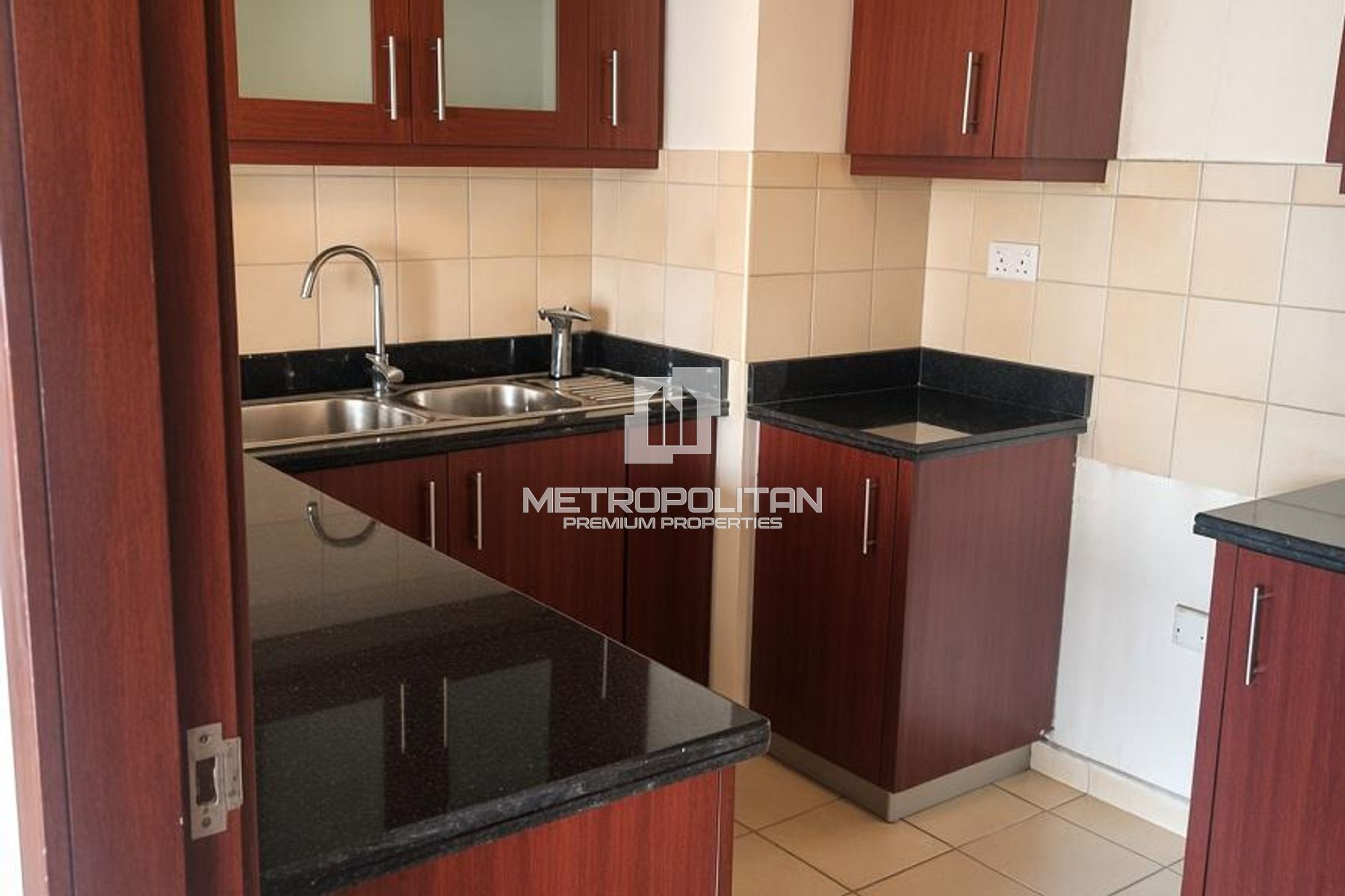 شقة للإيجار في Rimal 1، Jumeirah Beach Residence - MPR-11372
