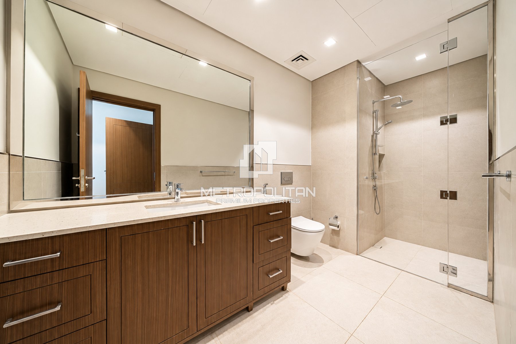 Fully Furnished | 5 BR Villa | Private Garden
