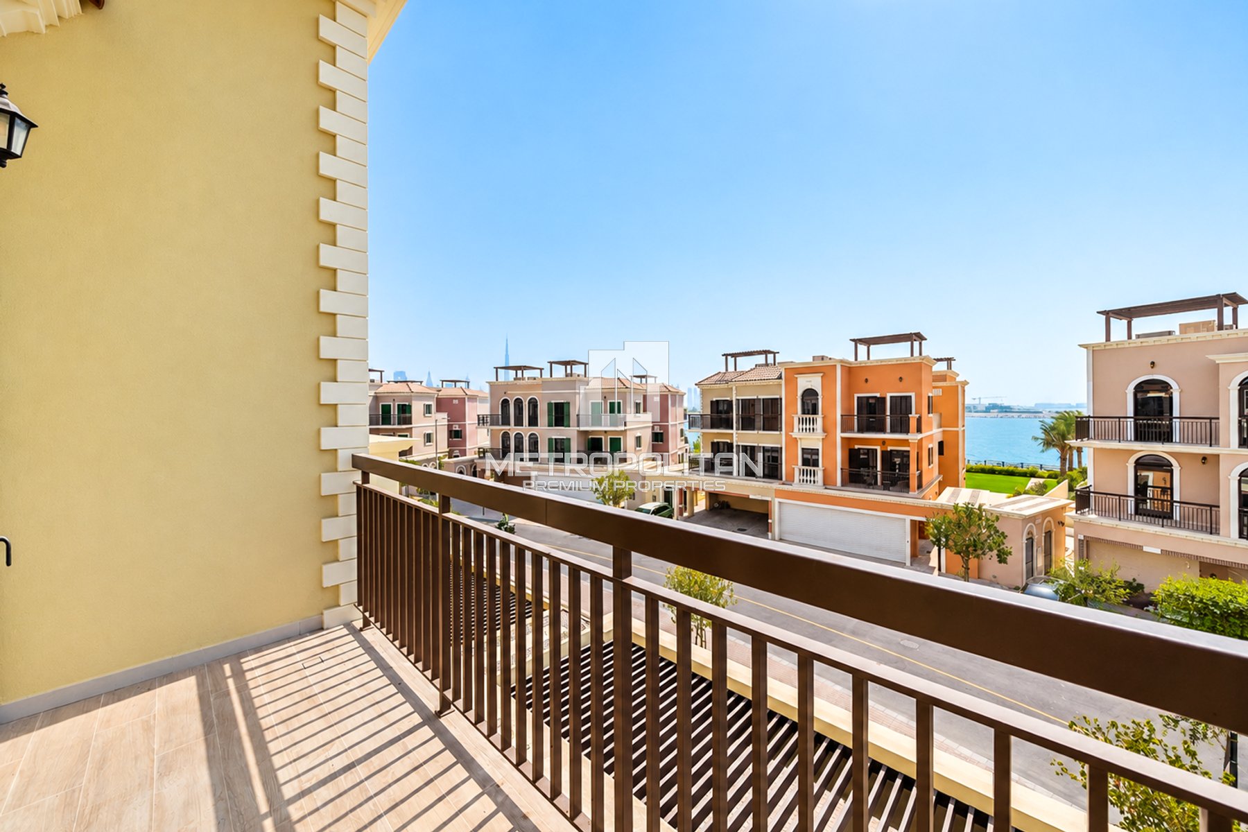 Fully Furnished | 5 BR Villa | Private Garden