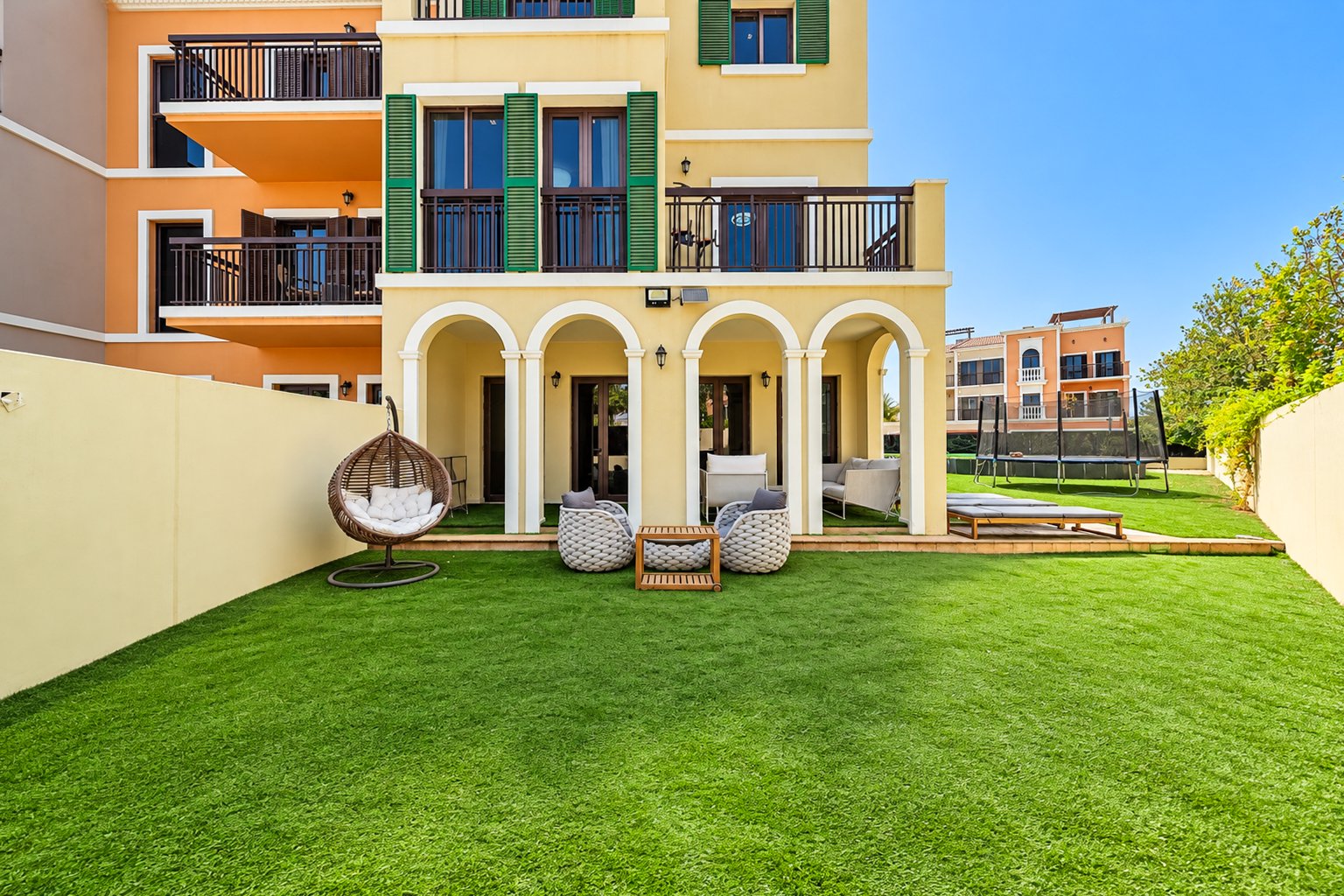 Fully Furnished | 5 BR Villa | Private Garden