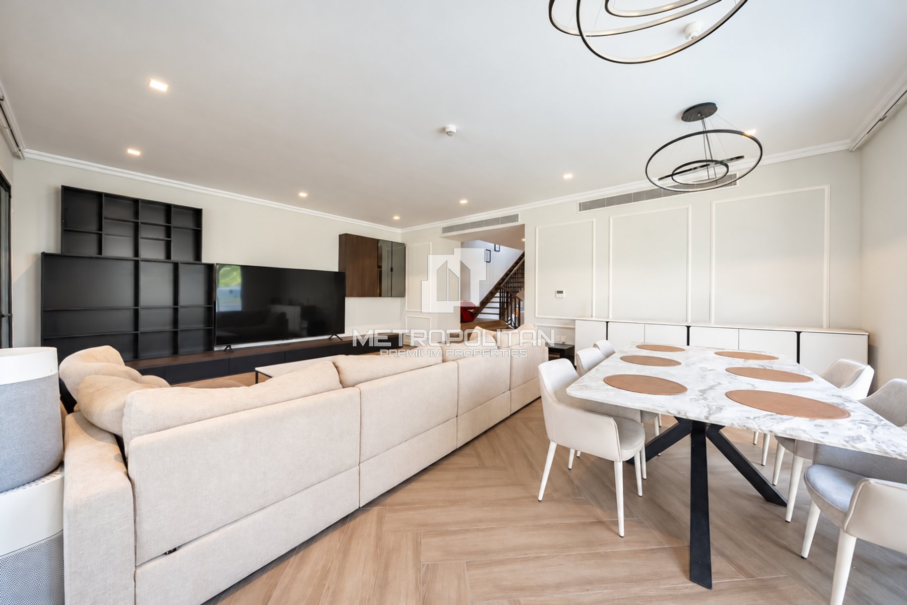 Fully Furnished | 5 BR Villa | Private Garden
