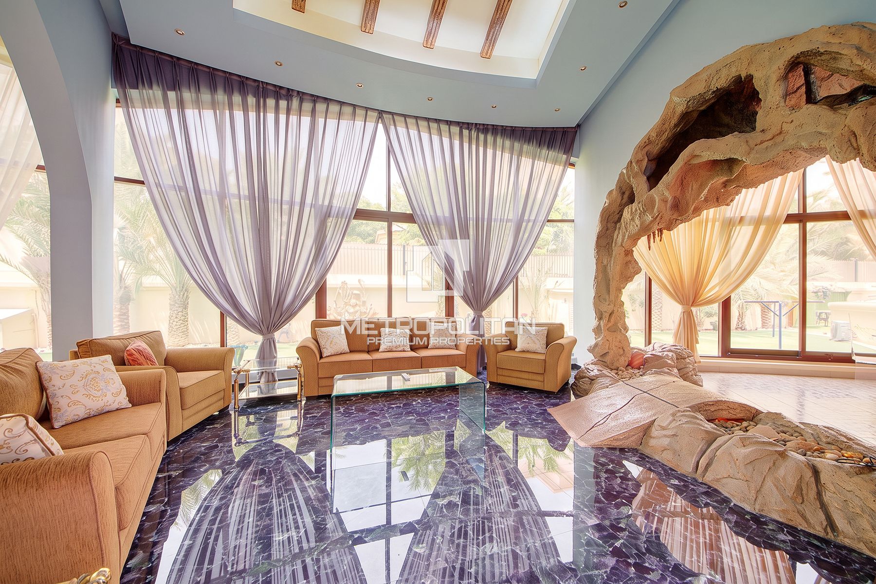 Grand Mansion | Massive Plot | Furnished