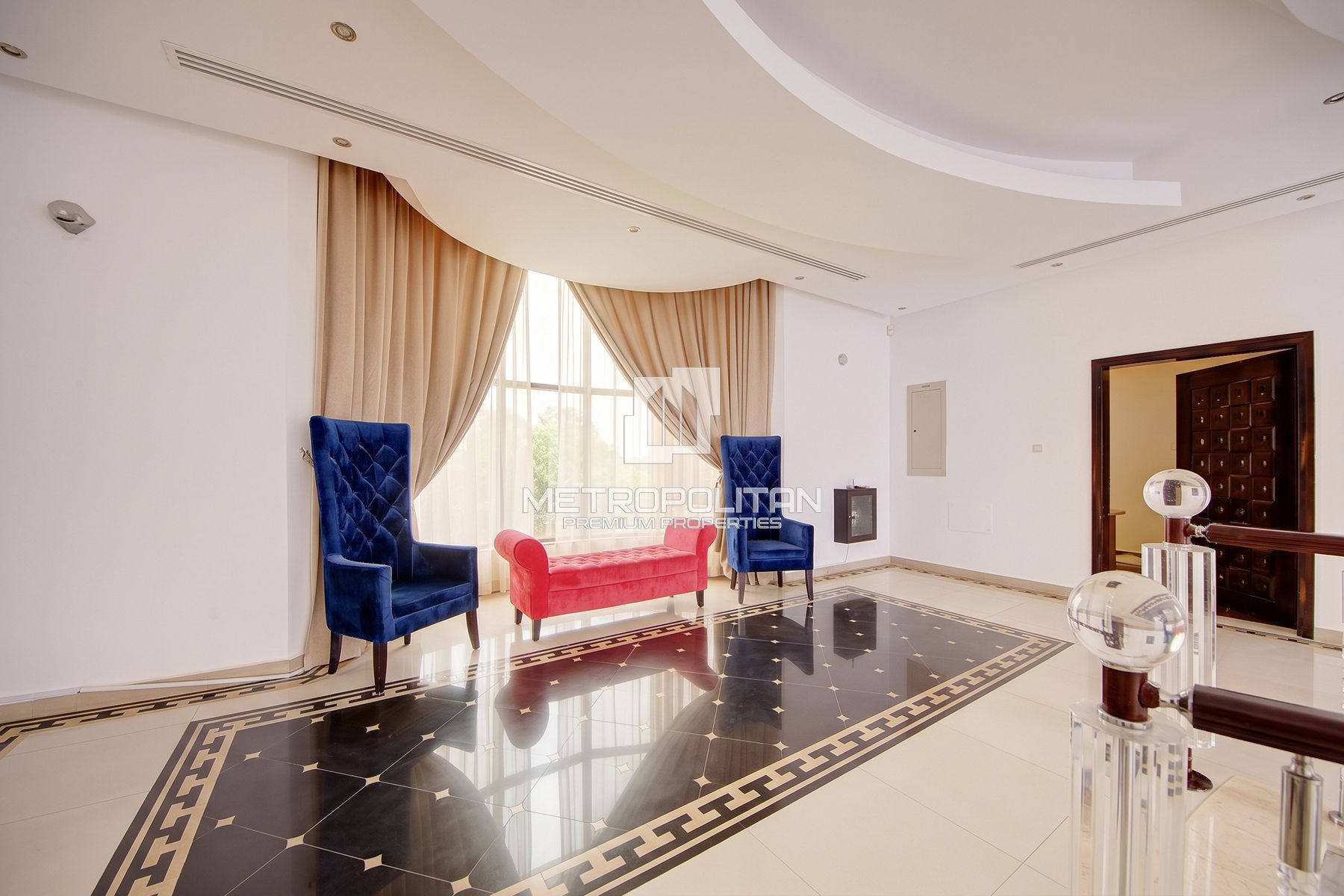 Grand Mansion | Massive Plot | Furnished