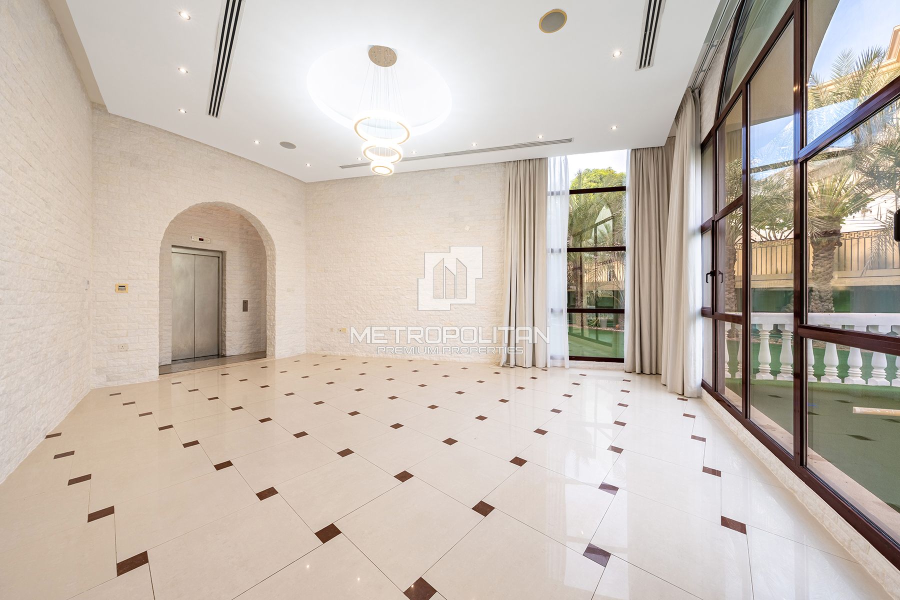 Grand Mansion | Massive Plot | Furnished
