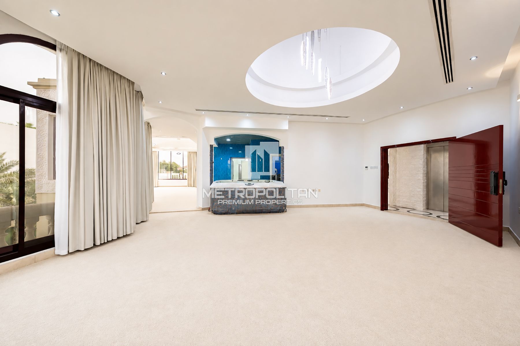Grand Mansion | Massive Plot | Furnished