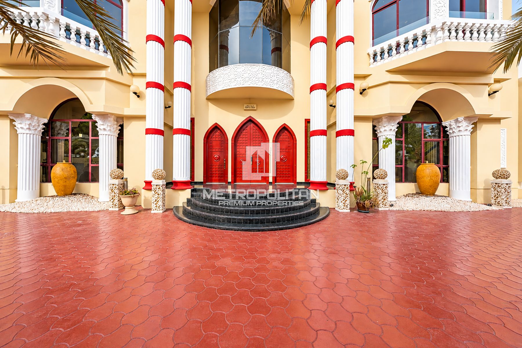 Grand Mansion | Massive Plot | Furnished