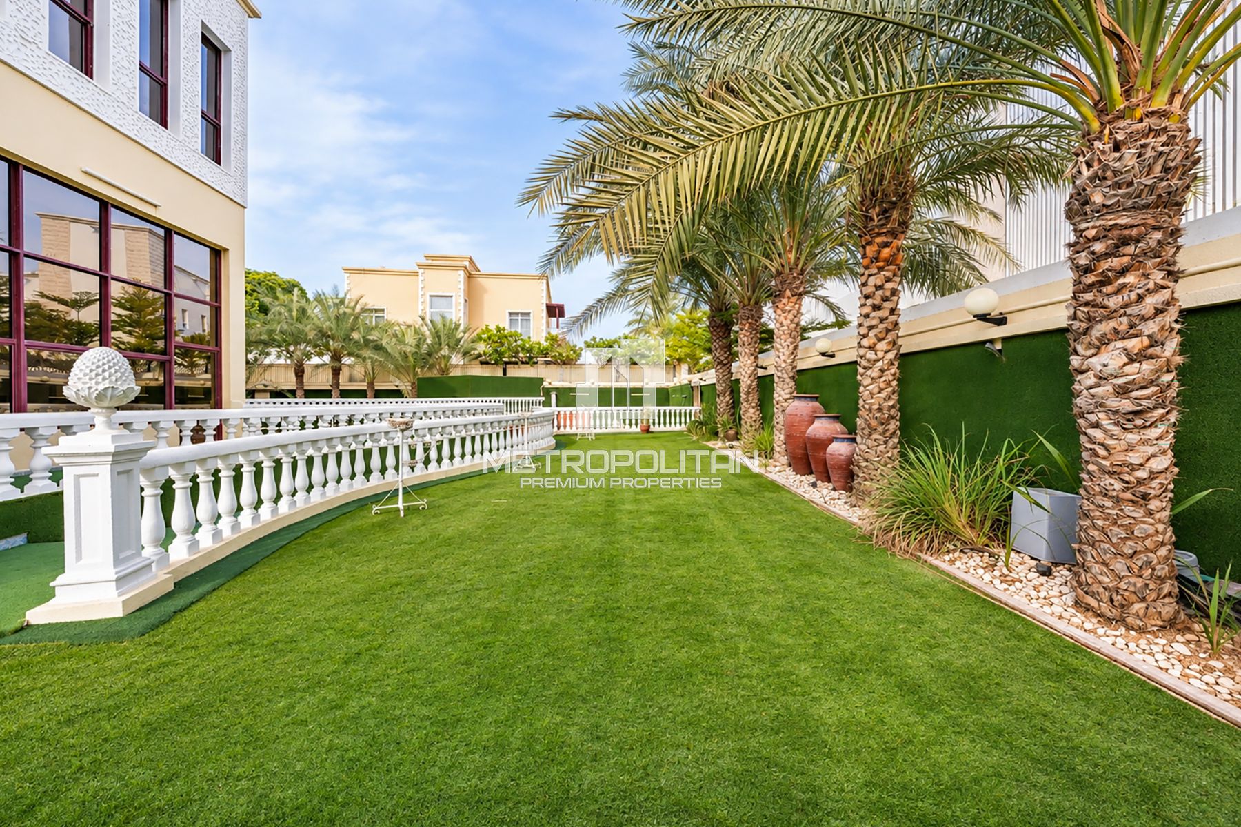 Grand Mansion | Massive Plot | Furnished