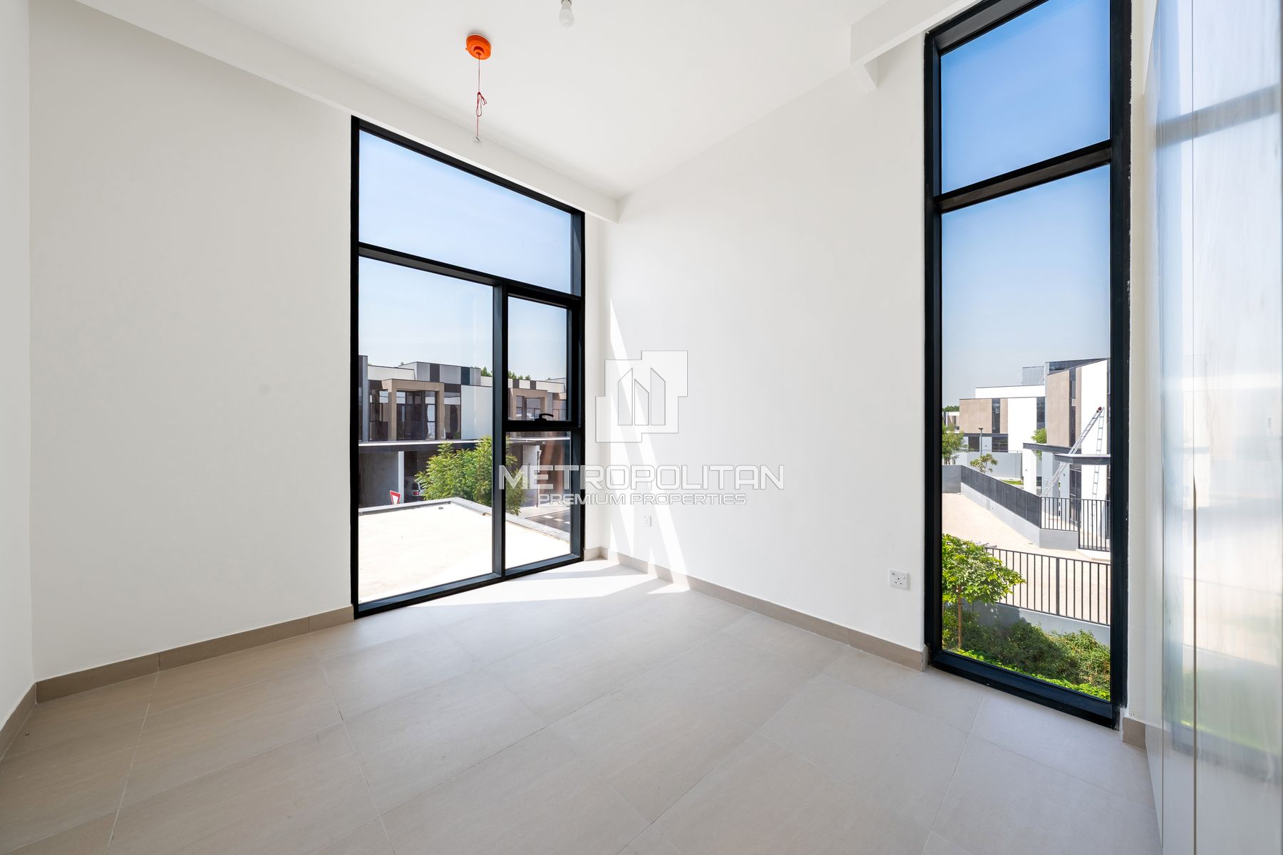Multiple Options | Larger Plot | Corner Unit