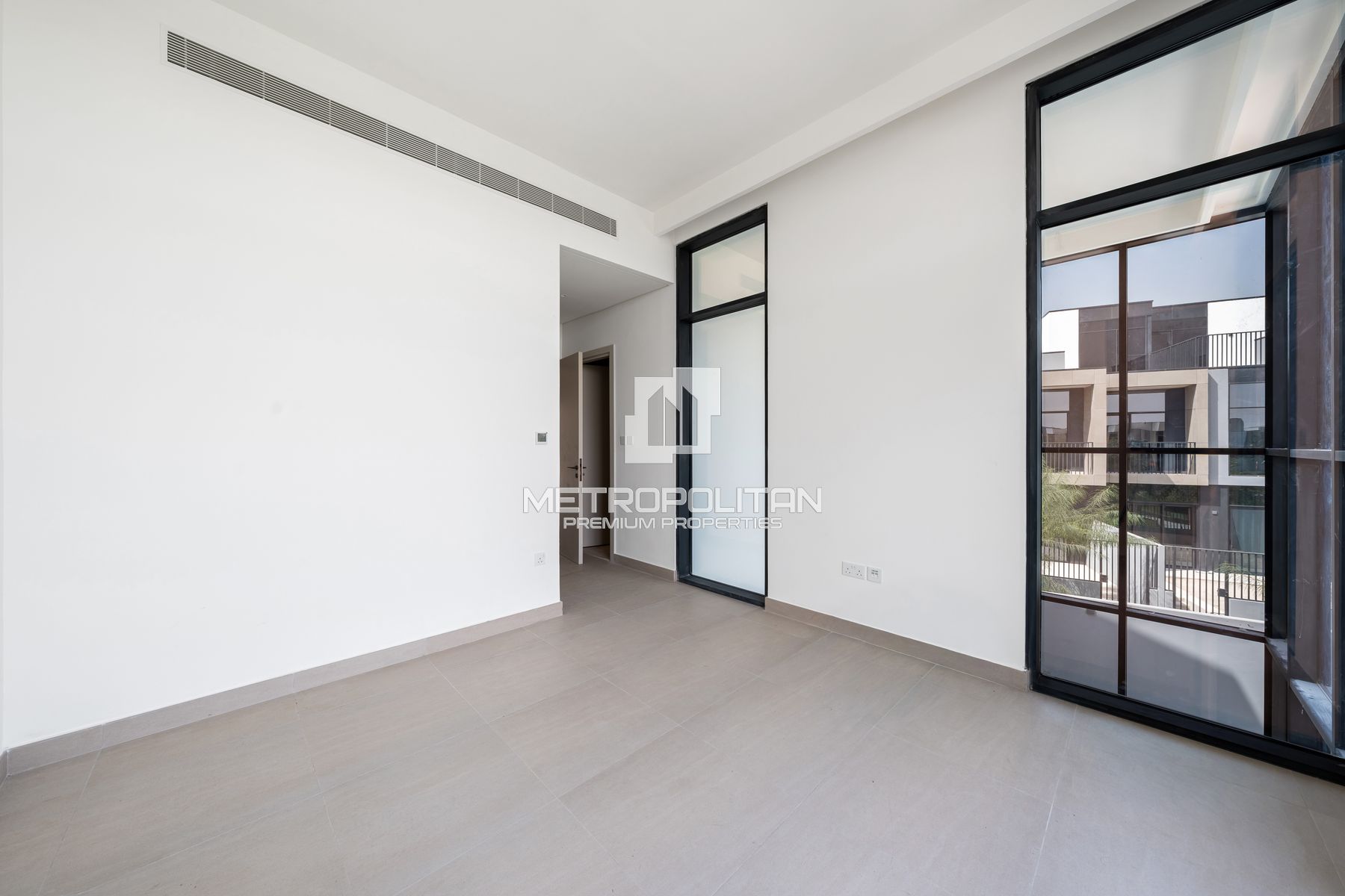 Multiple Options | Larger Plot | Corner Unit