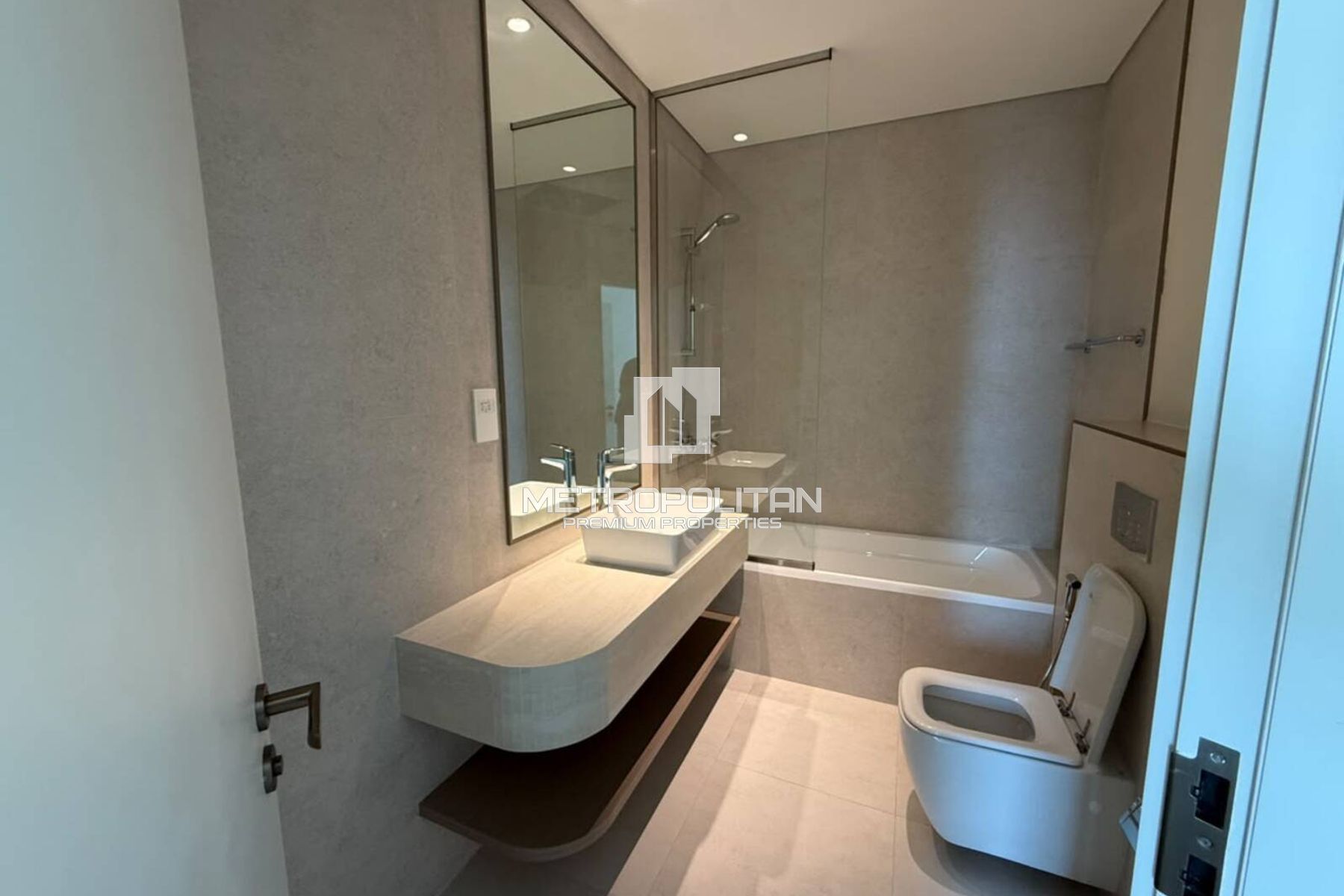 Stunning 1BR | High Floor | Sea View | Best Deal