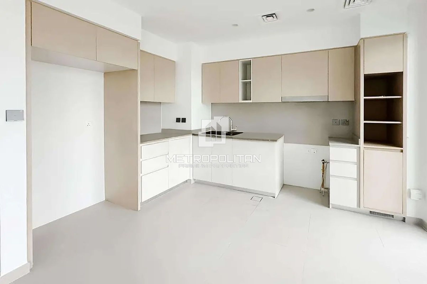Modern Layout | Unfurnished | Close to Amenities