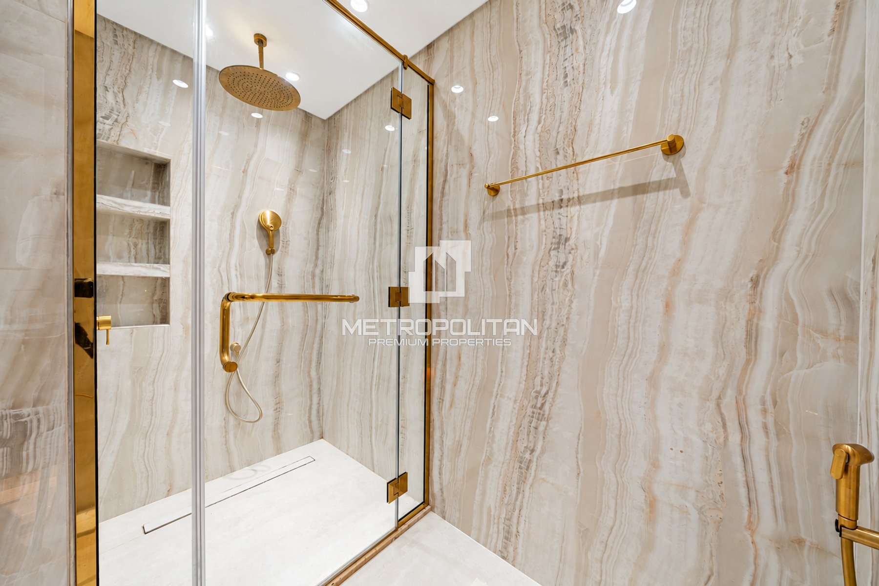 Burj Al Arab View | Upgraded | Middle Floor