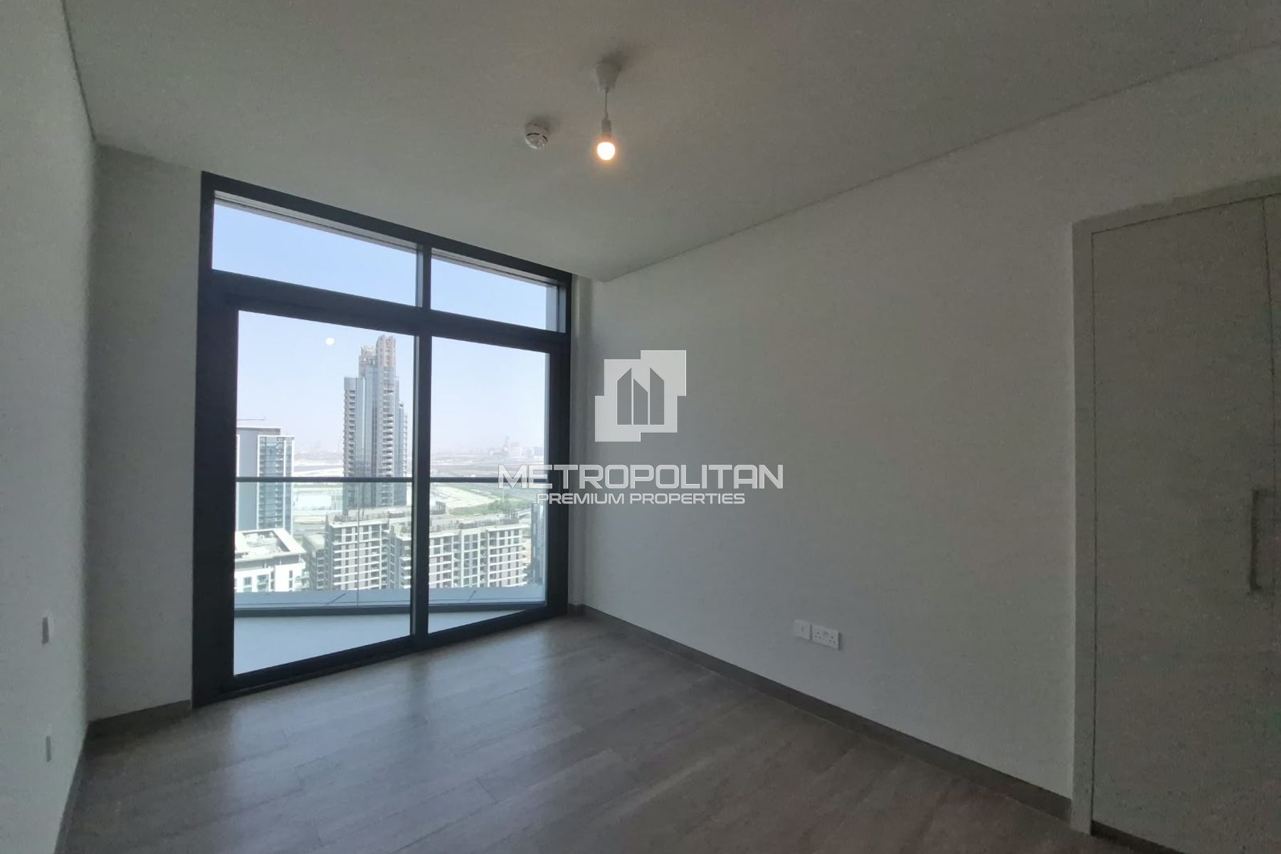 Spacious |High Floor | Unfurnished |Ready To Move