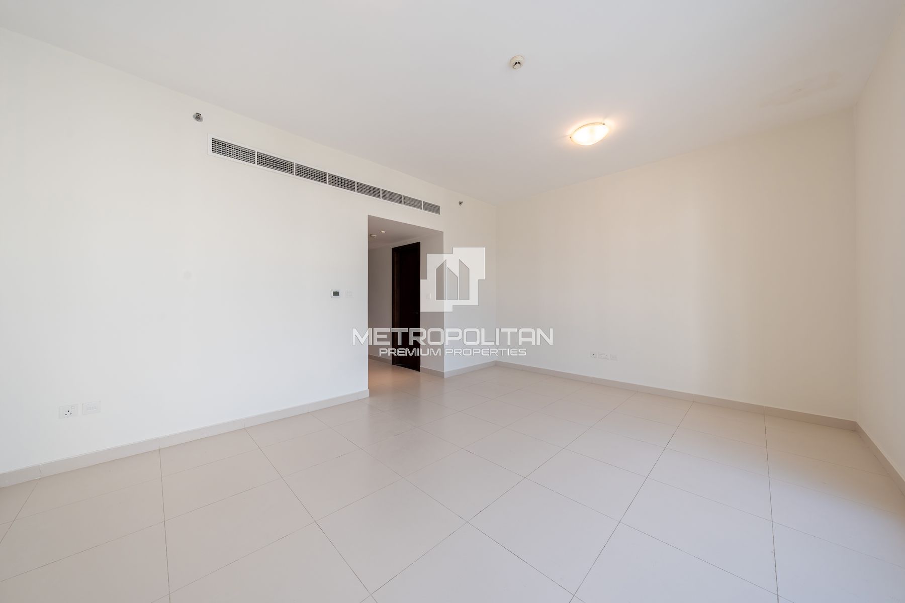 Multiple Units | Prime Hub | Closed kitchen