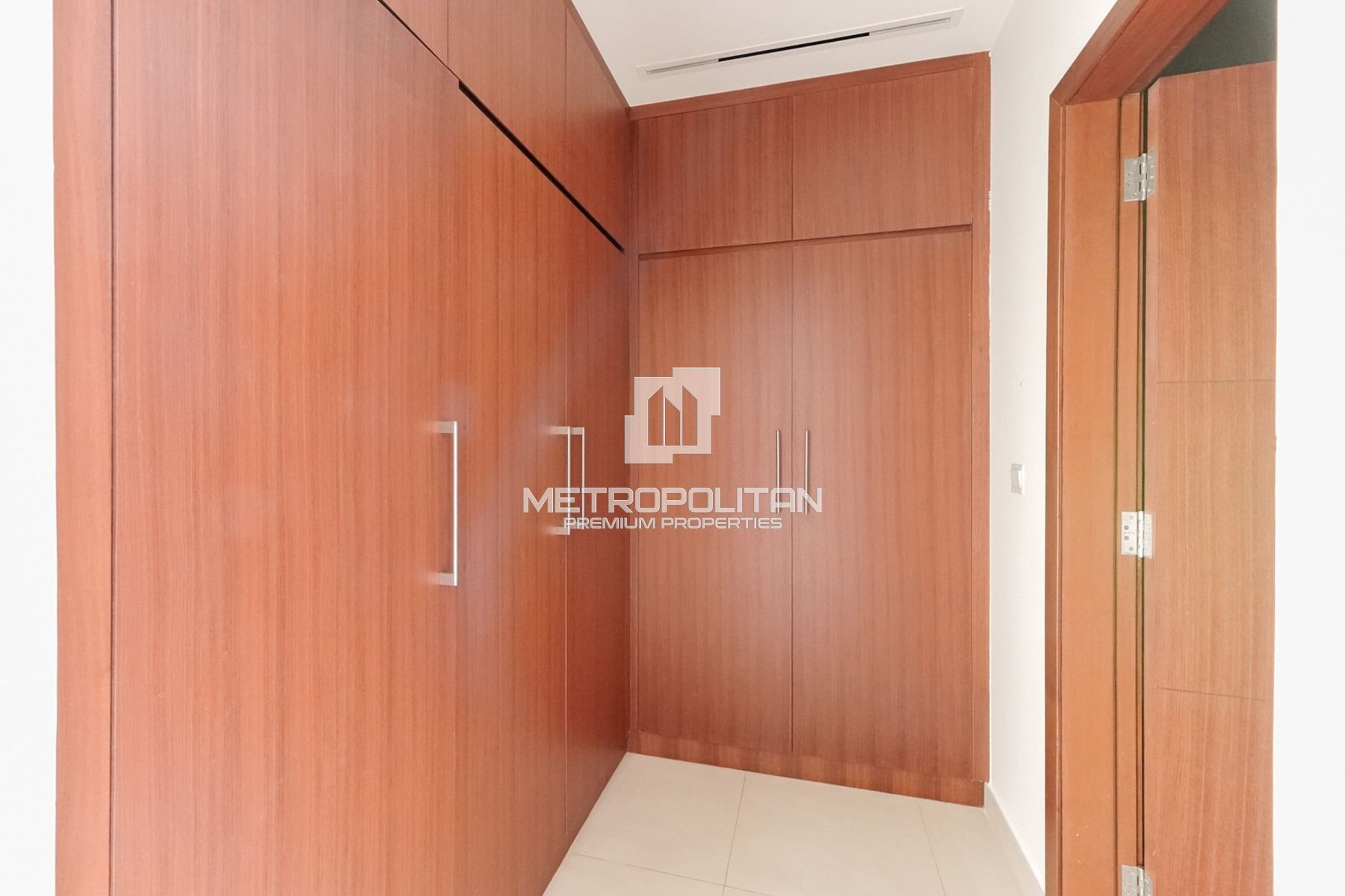 Golf Course View | Unfurnished | Vacant now