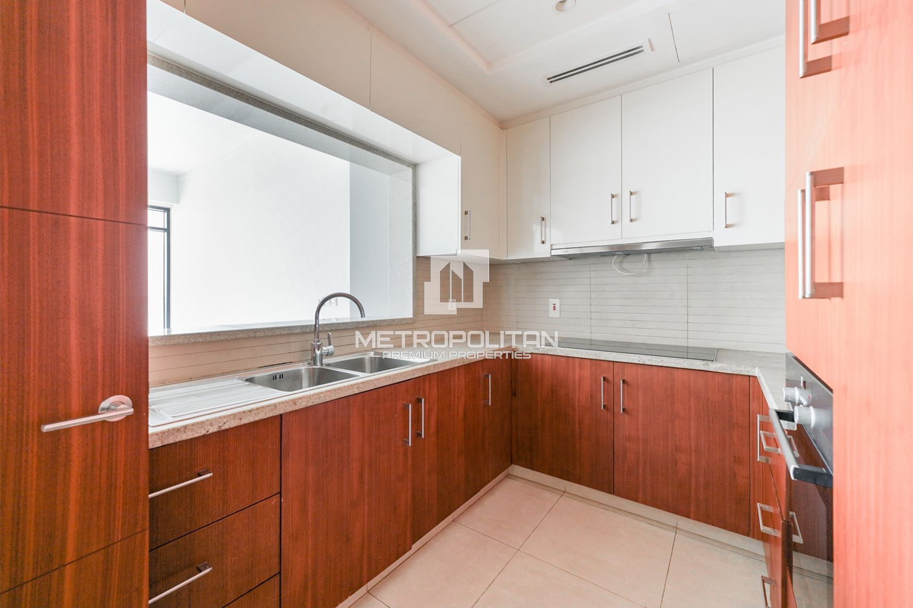 Golf Course View | Unfurnished | Vacant now