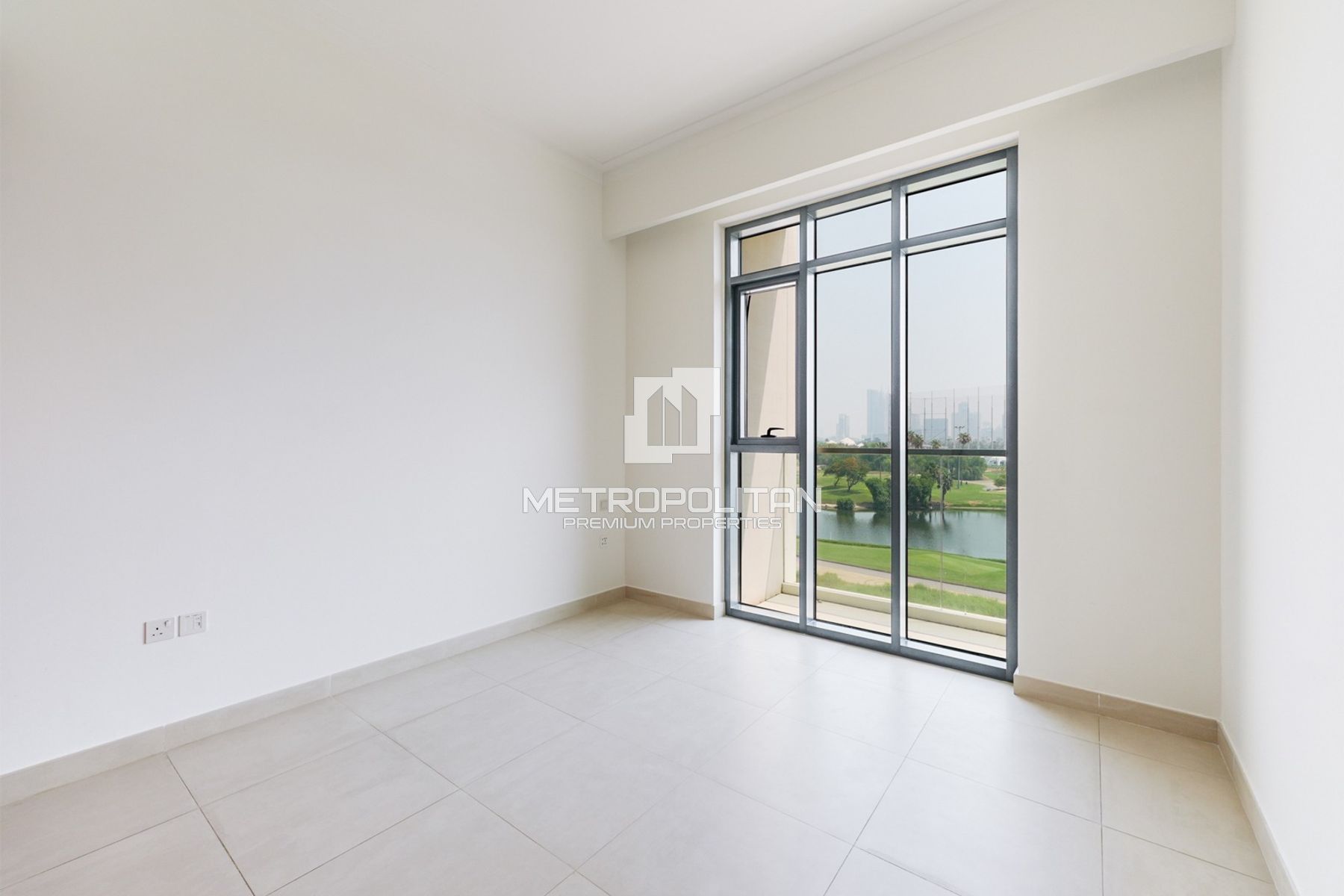 Golf Course View | Unfurnished | Vacant now