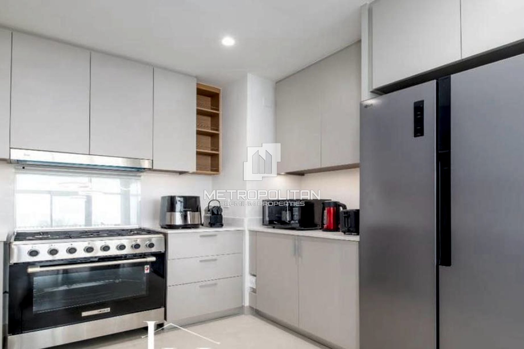 Fully Furnished | Creek Crescent | Water Views