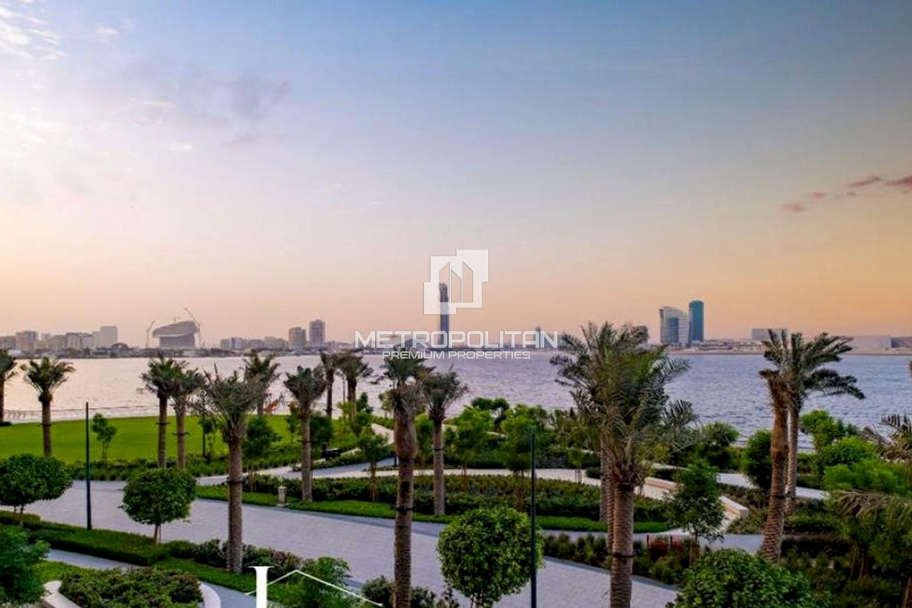 Fully Furnished | Creek Crescent | Water Views