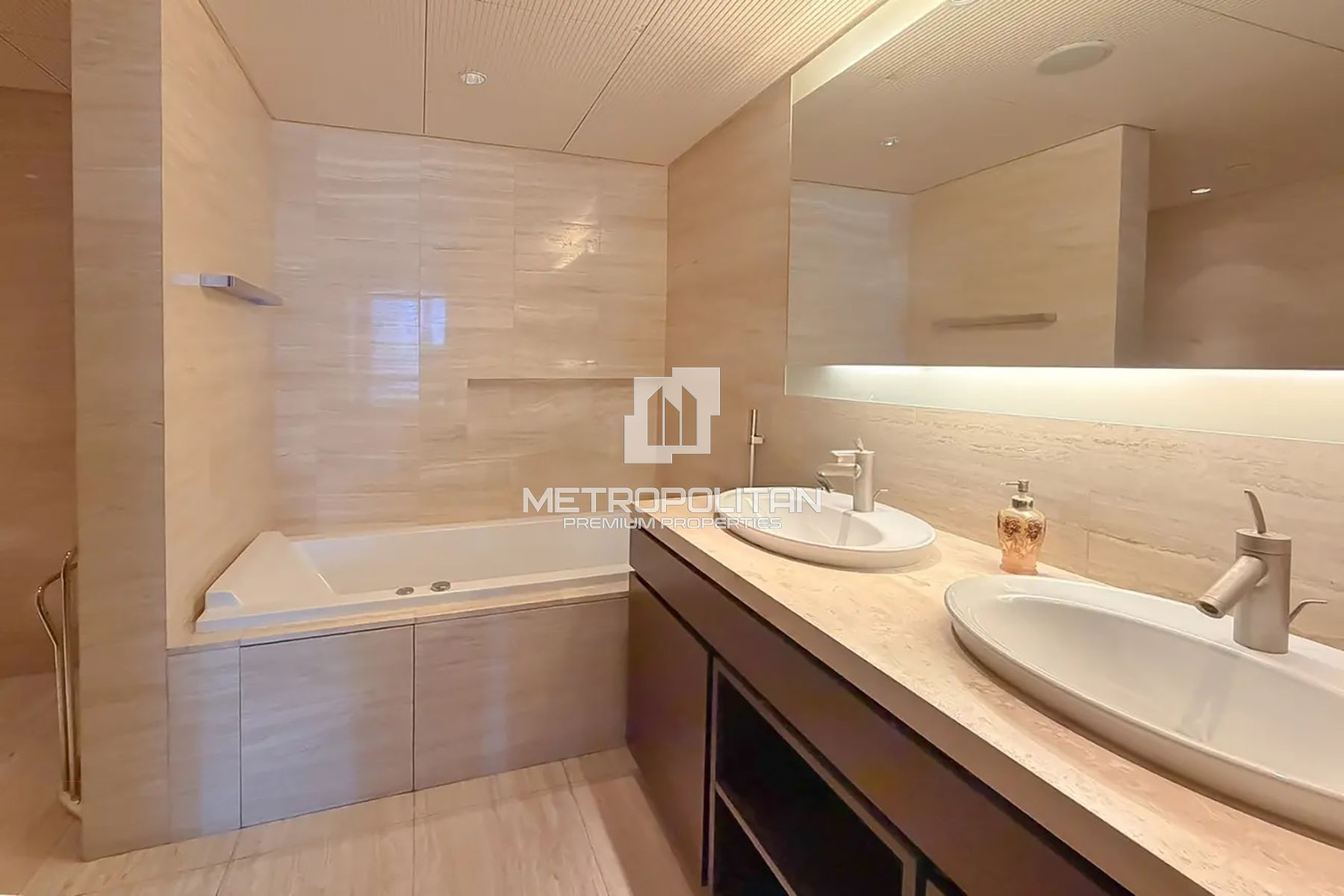 Lake & Opera View | Spacious | Fully Furnished