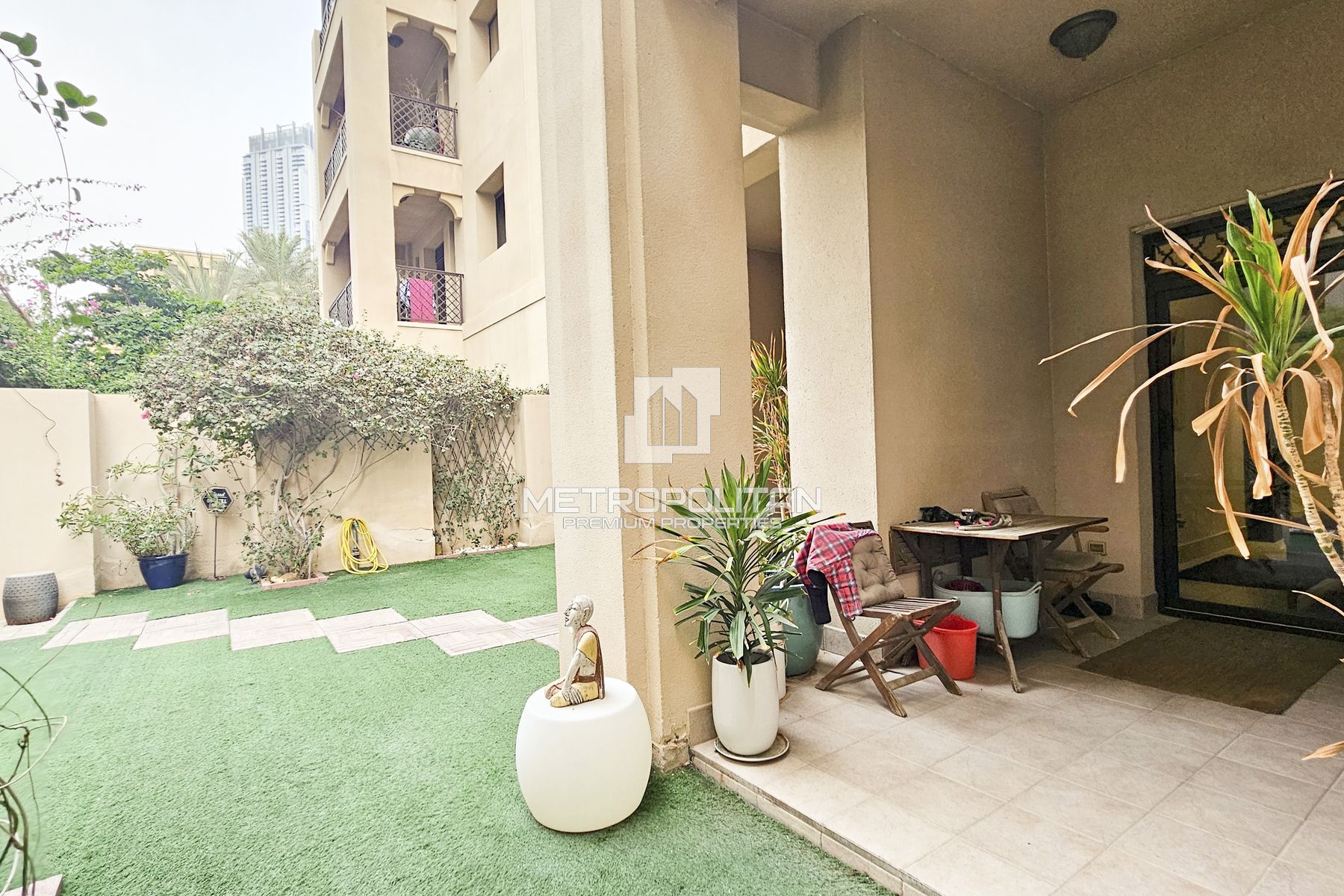 Private Garden | Community View | Well Maintained