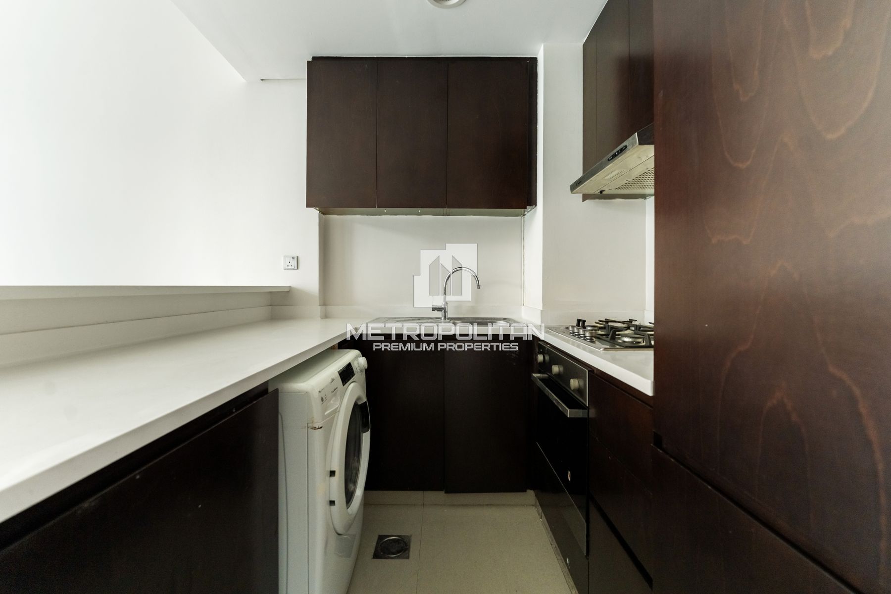 شقة للإيجار في Merano Tower، Business Bay - MPR-11437