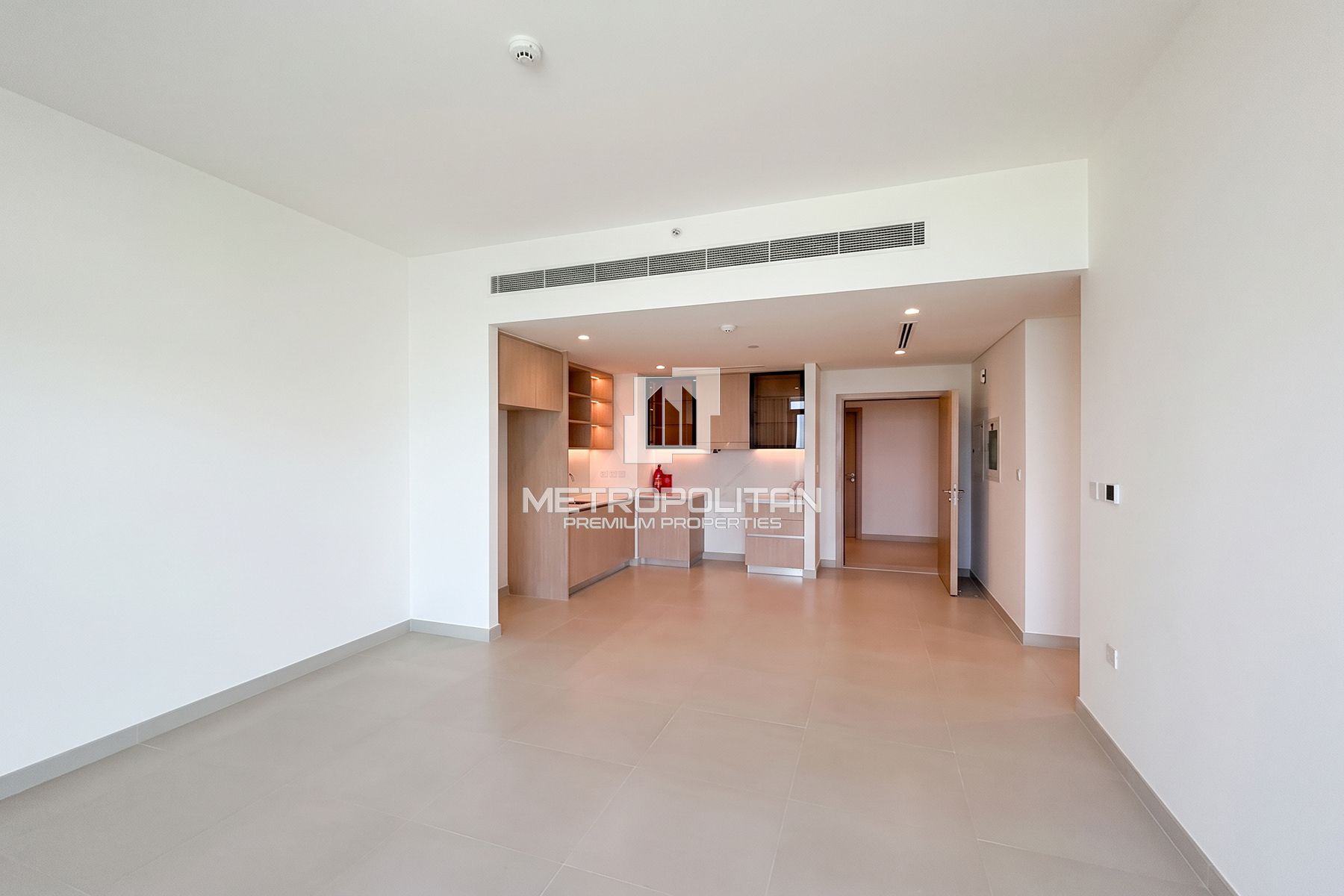 Brand New| Middle Floor| Direct Golf Course View