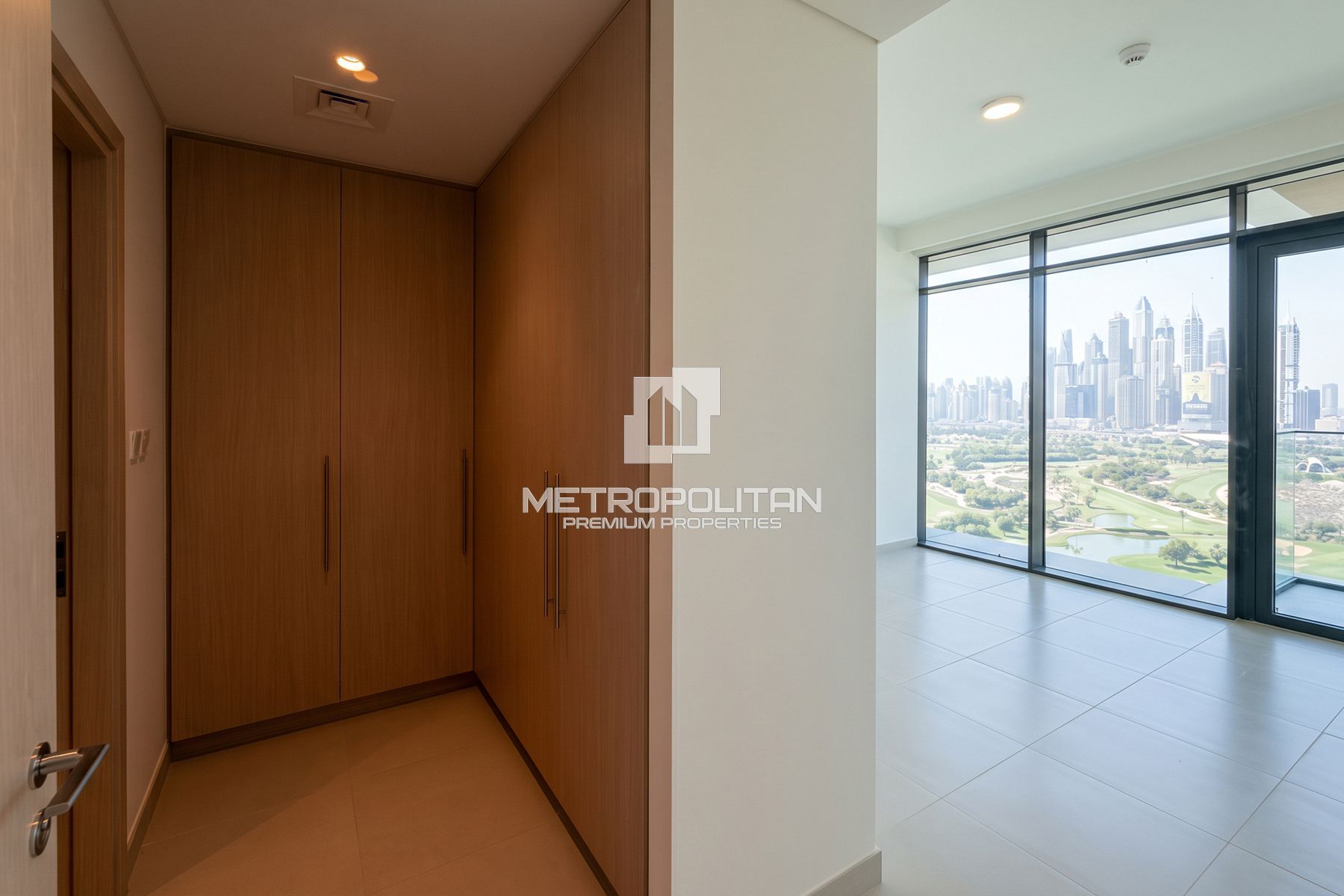 Brand New| Middle Floor| Direct Golf Course View