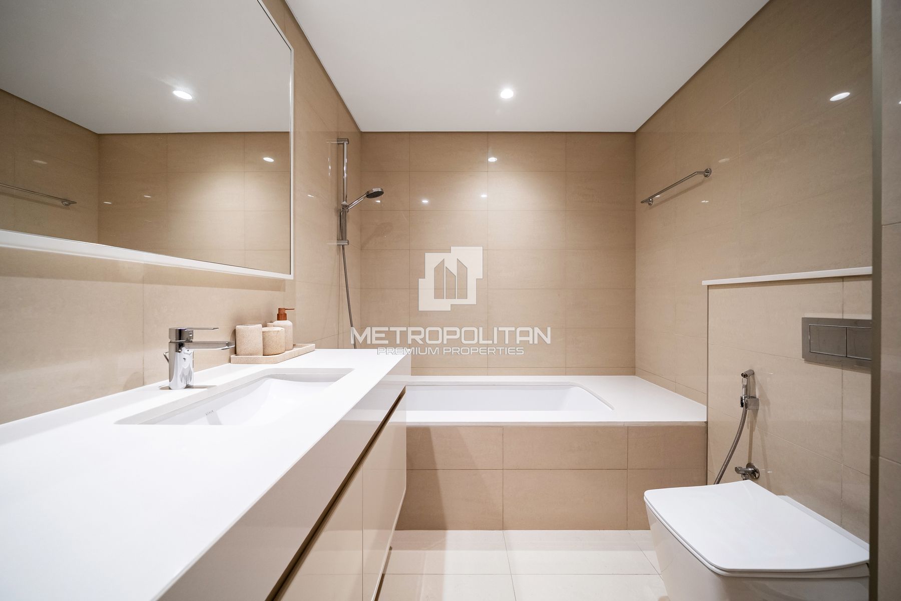Снять квартиру в Burj Royale, Downtown Dubai - MPR-11440