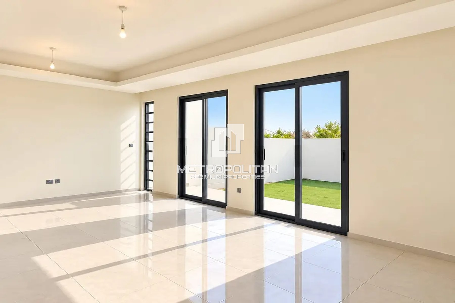 5 Bed Room + Maid | Closed Kitchen |  Single Row