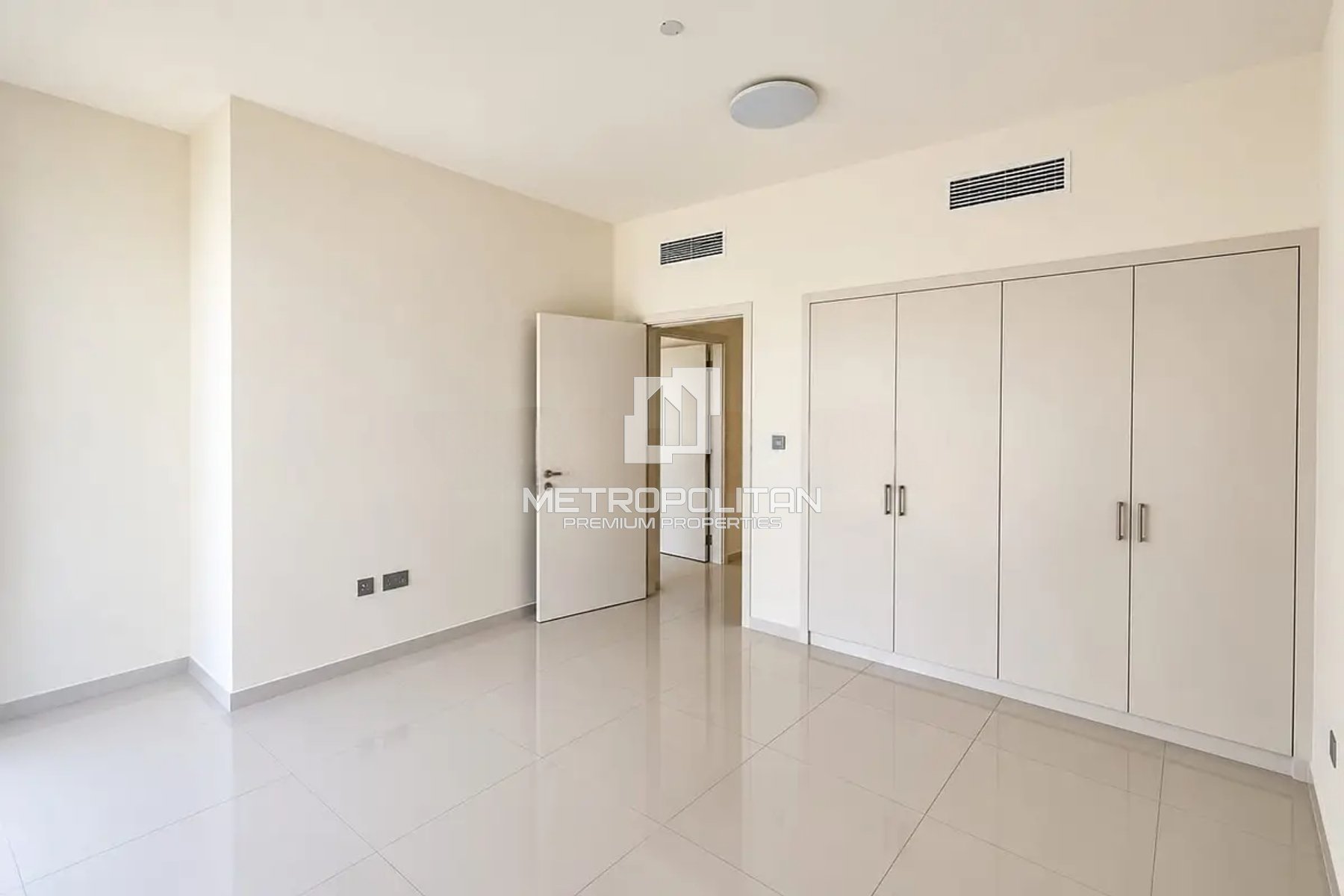 5 Bed Room + Maid | Closed Kitchen |  Single Row