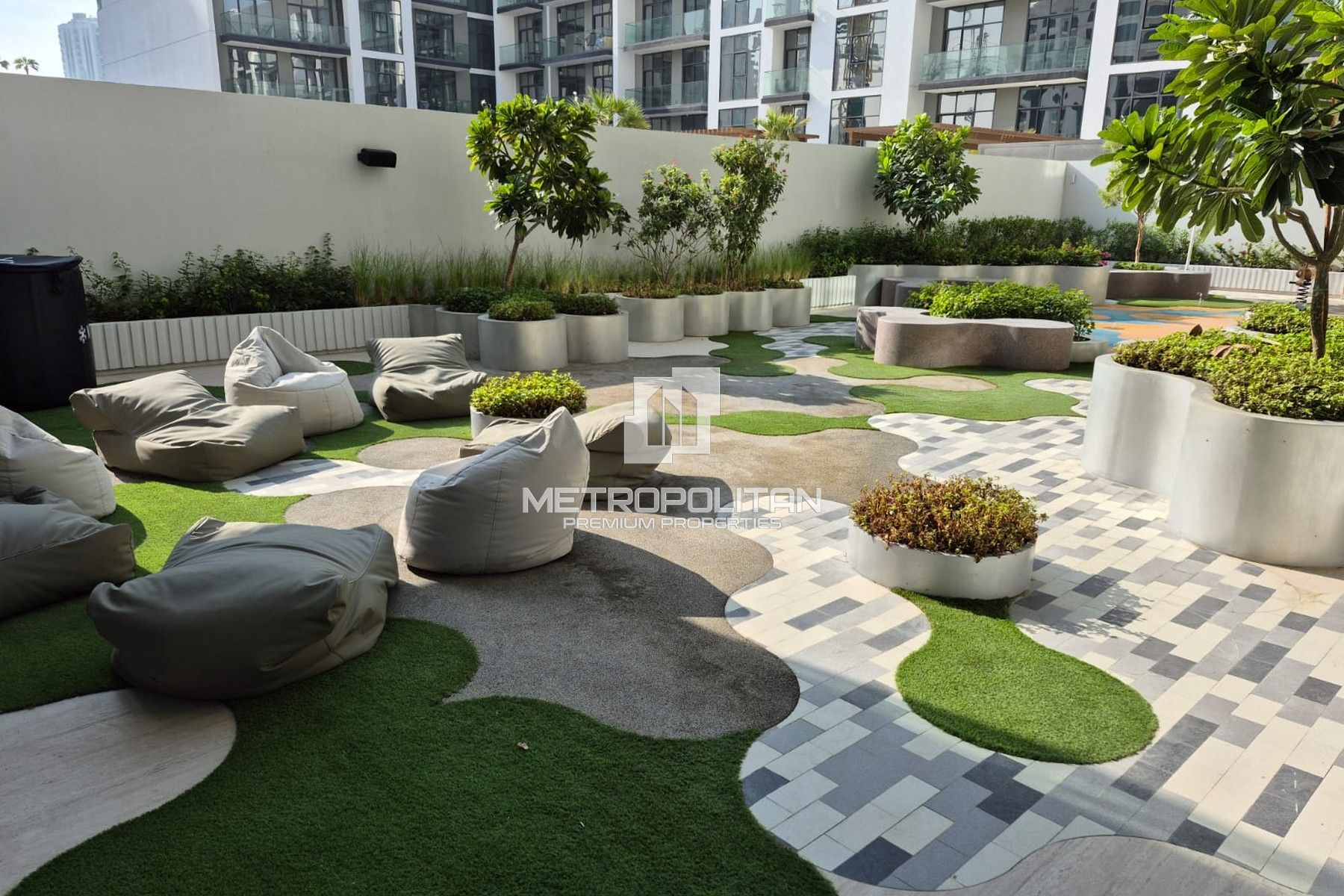 Ready to Move In | Unfurnished | Huge Layout