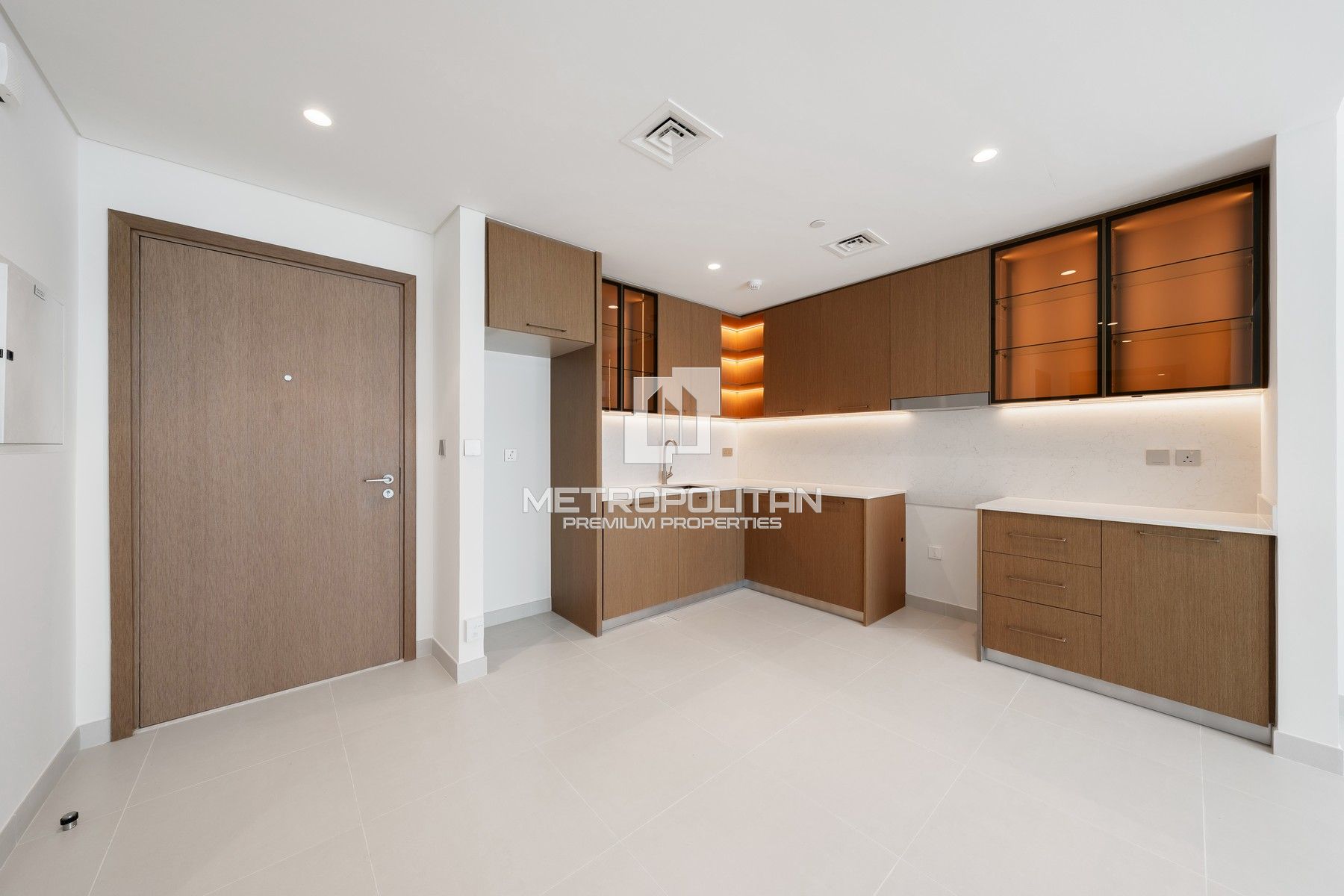 Brand New | Ready to Move in | Low Floor