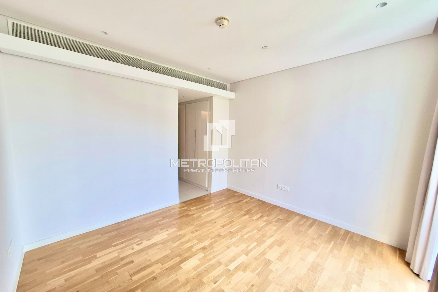 Mid Floor | Resort Style | Well Maintained
