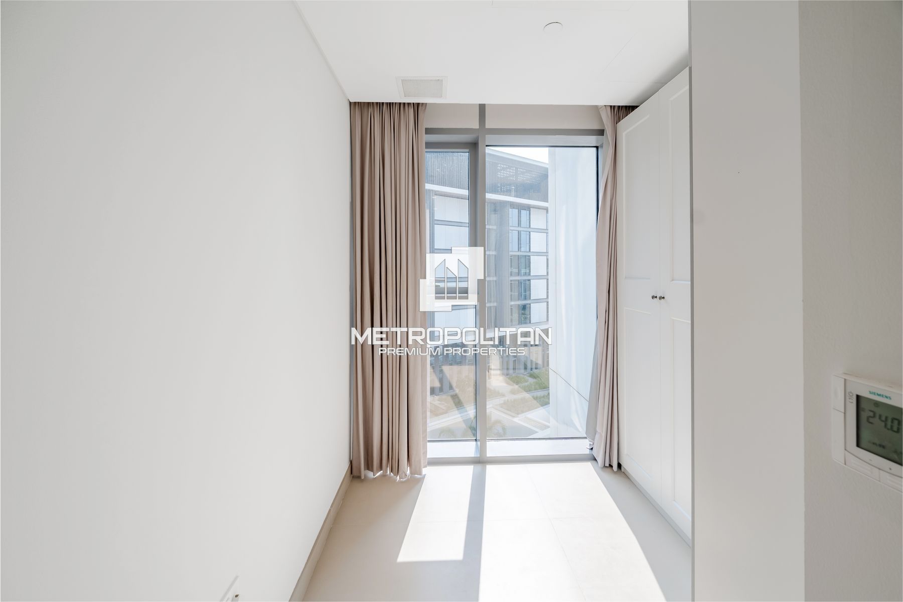 Mid Floor | Resort Style | Well Maintained