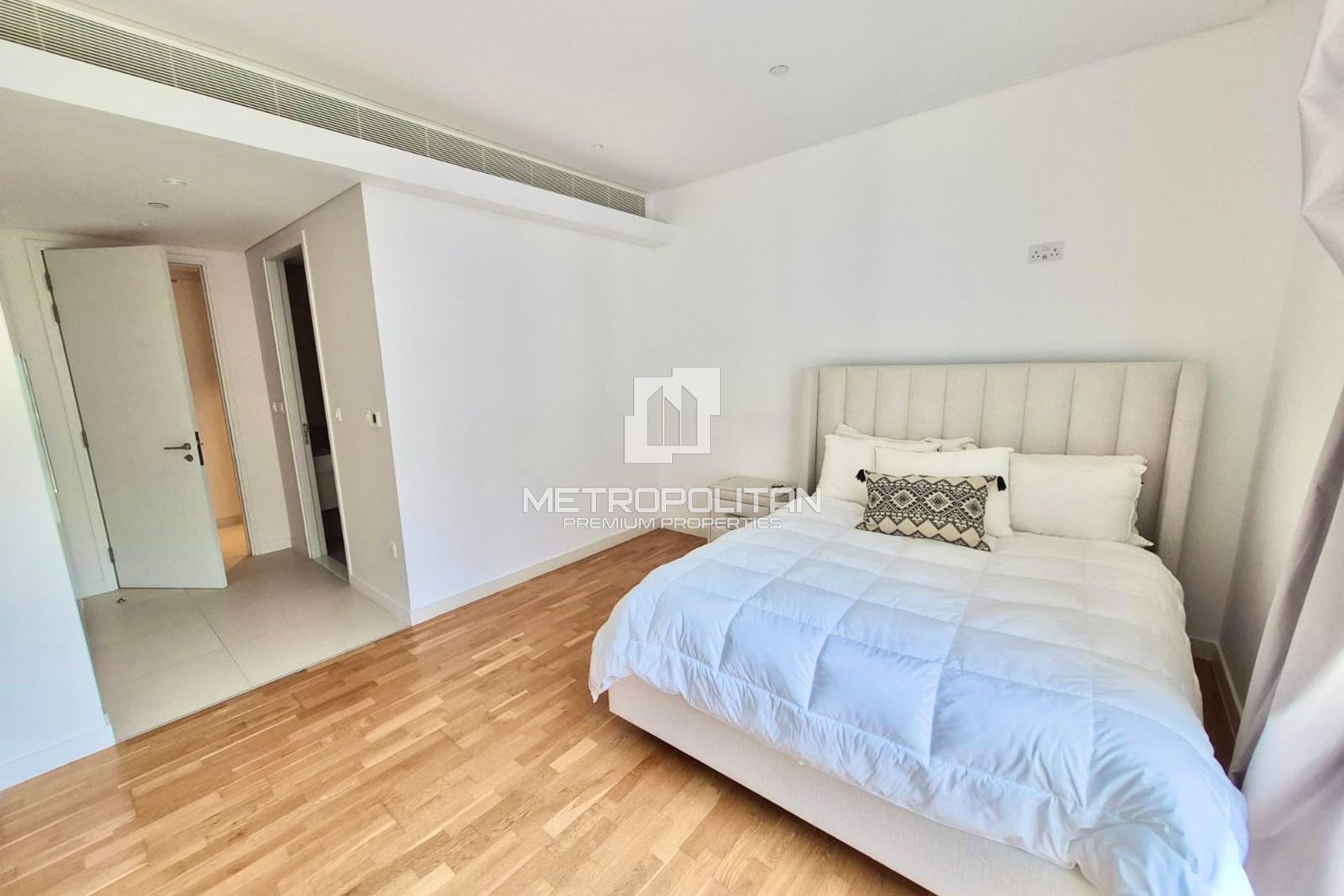 Mid Floor | Resort Style | Well Maintained