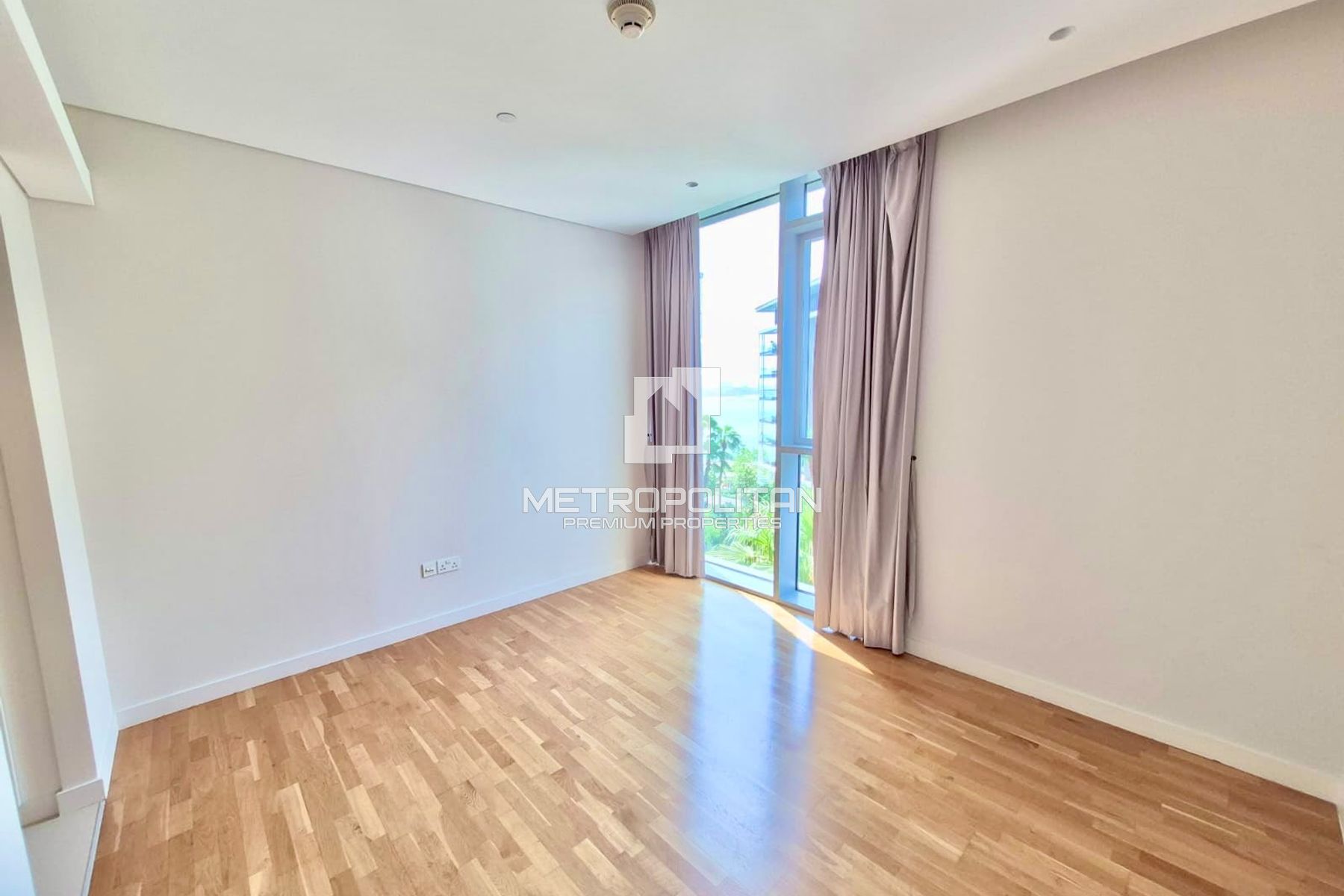 Mid Floor | Resort Style | Well Maintained