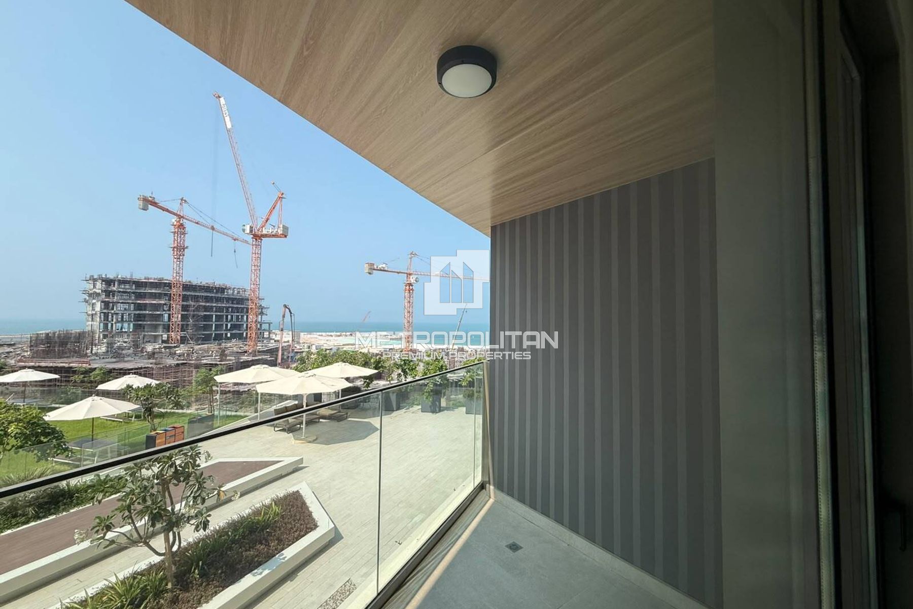 1Bed for Rent in Bayviews North |Pool and Sea View