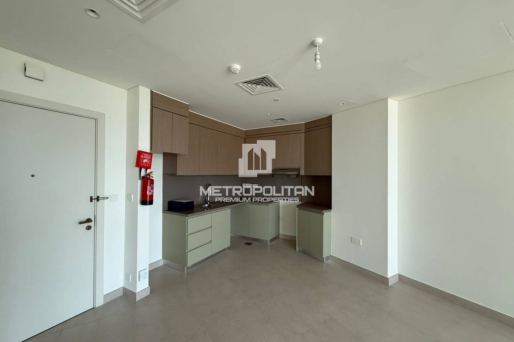 1Bed for Rent in Bayviews North |Pool and Sea View