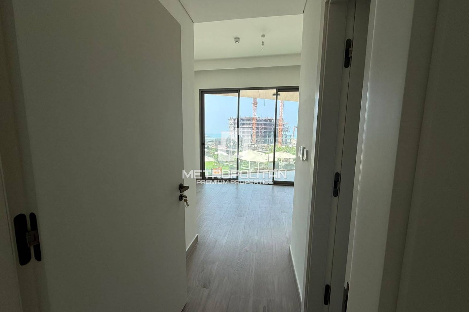 1Bed for Rent in Bayviews North |Pool and Sea View