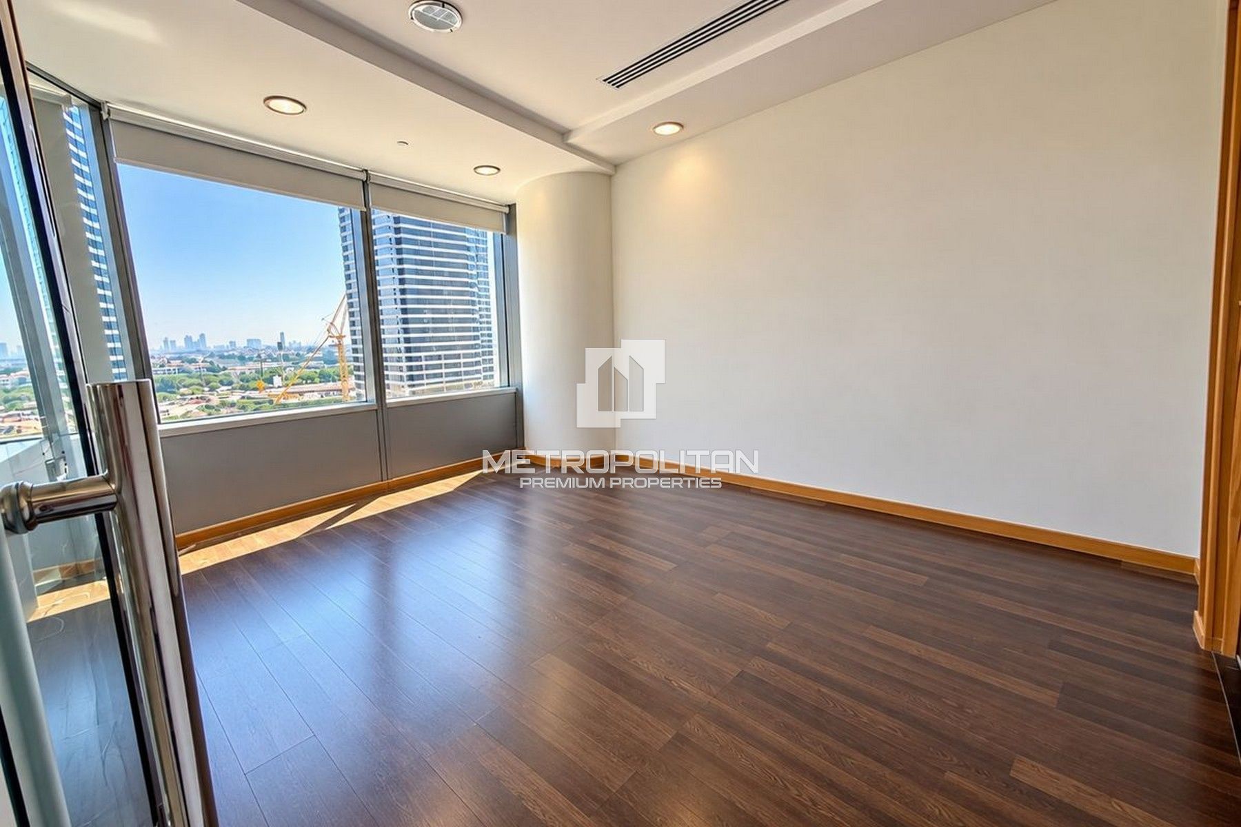 Studio Office for Rent in Gold Tower, Jumeirah Lake Towers - MPR-11462