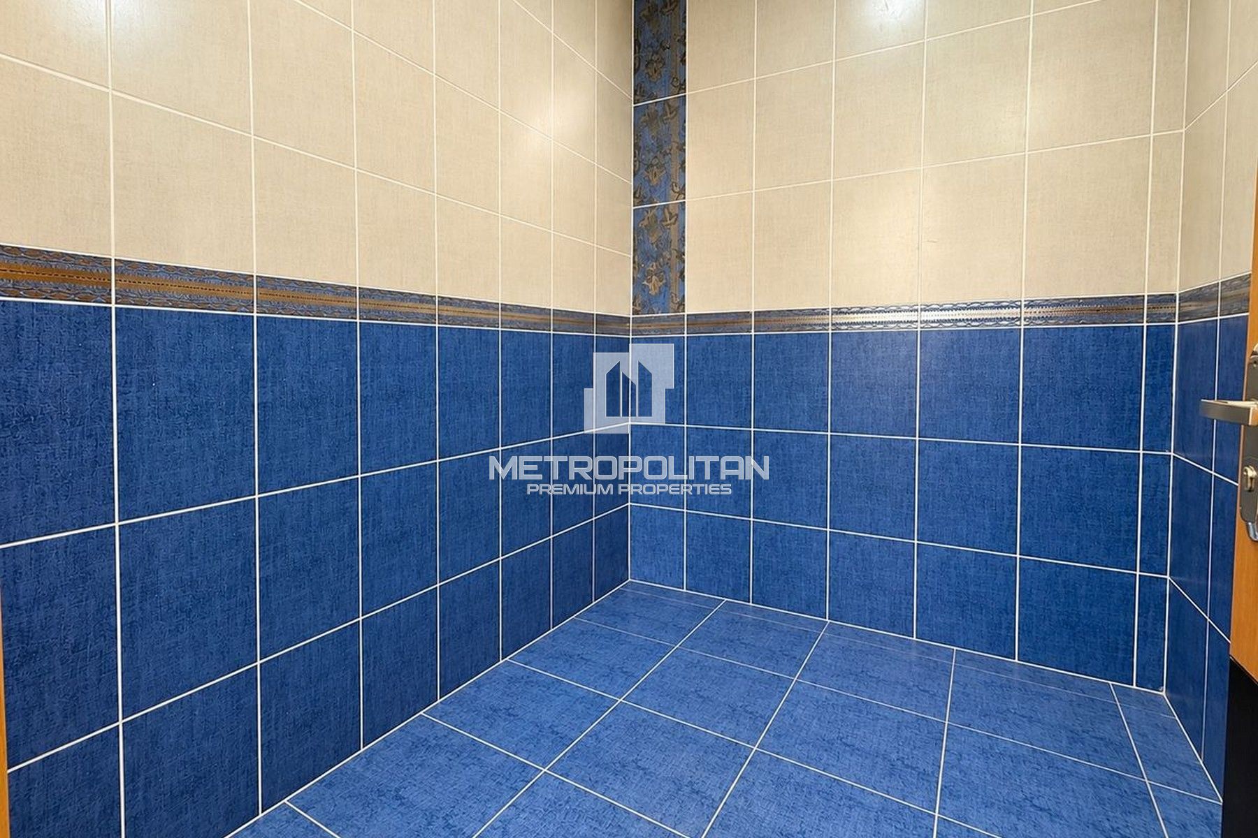 Studio Office for Rent in Gold Tower, Jumeirah Lake Towers - MPR-11462