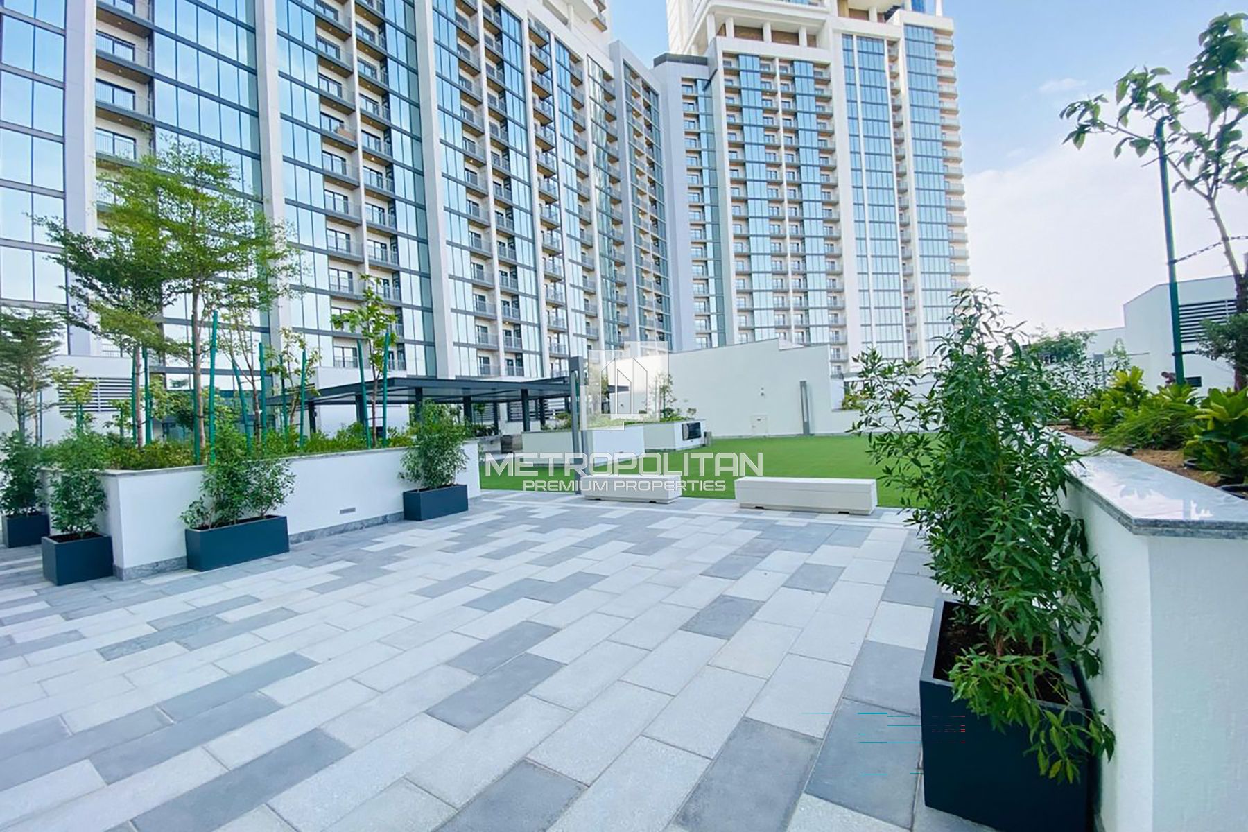 Modern 1BR | Generous Layout | High Floor