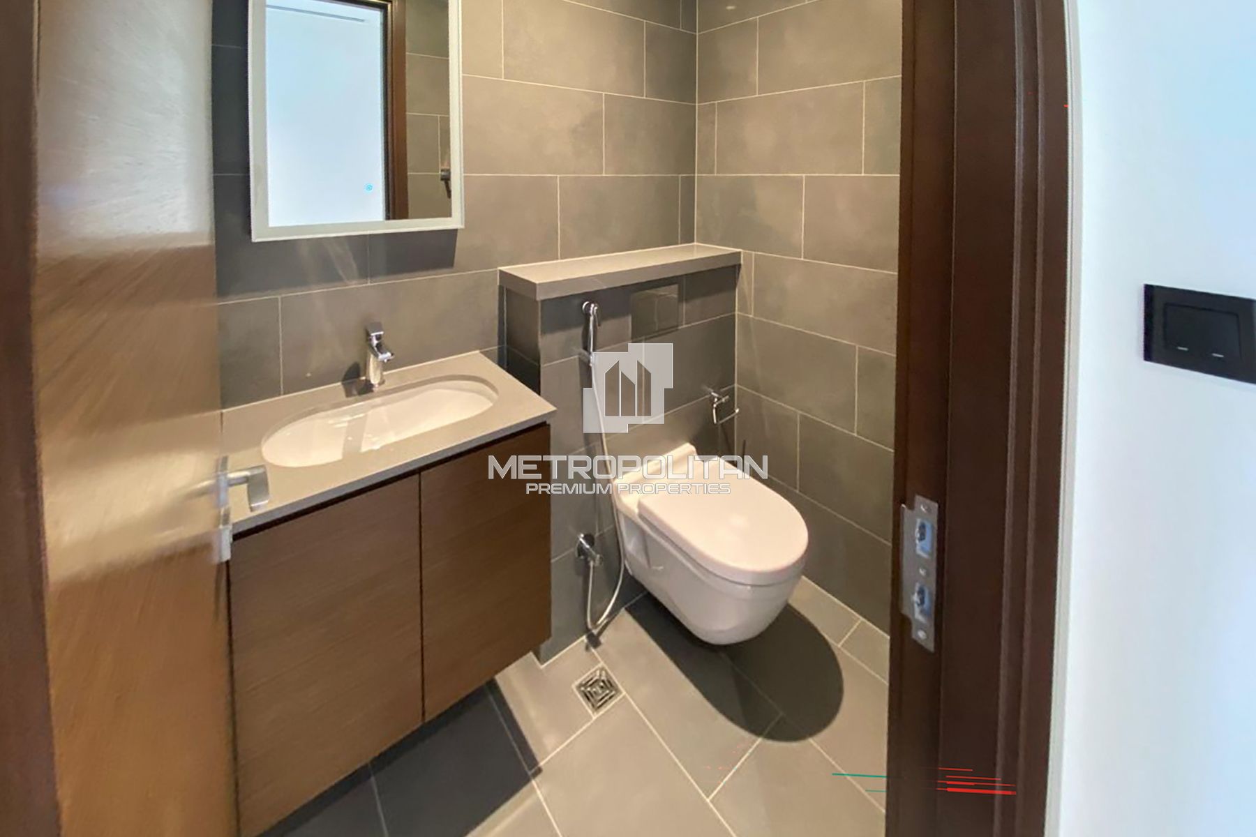 Modern 1BR | Generous Layout | High Floor