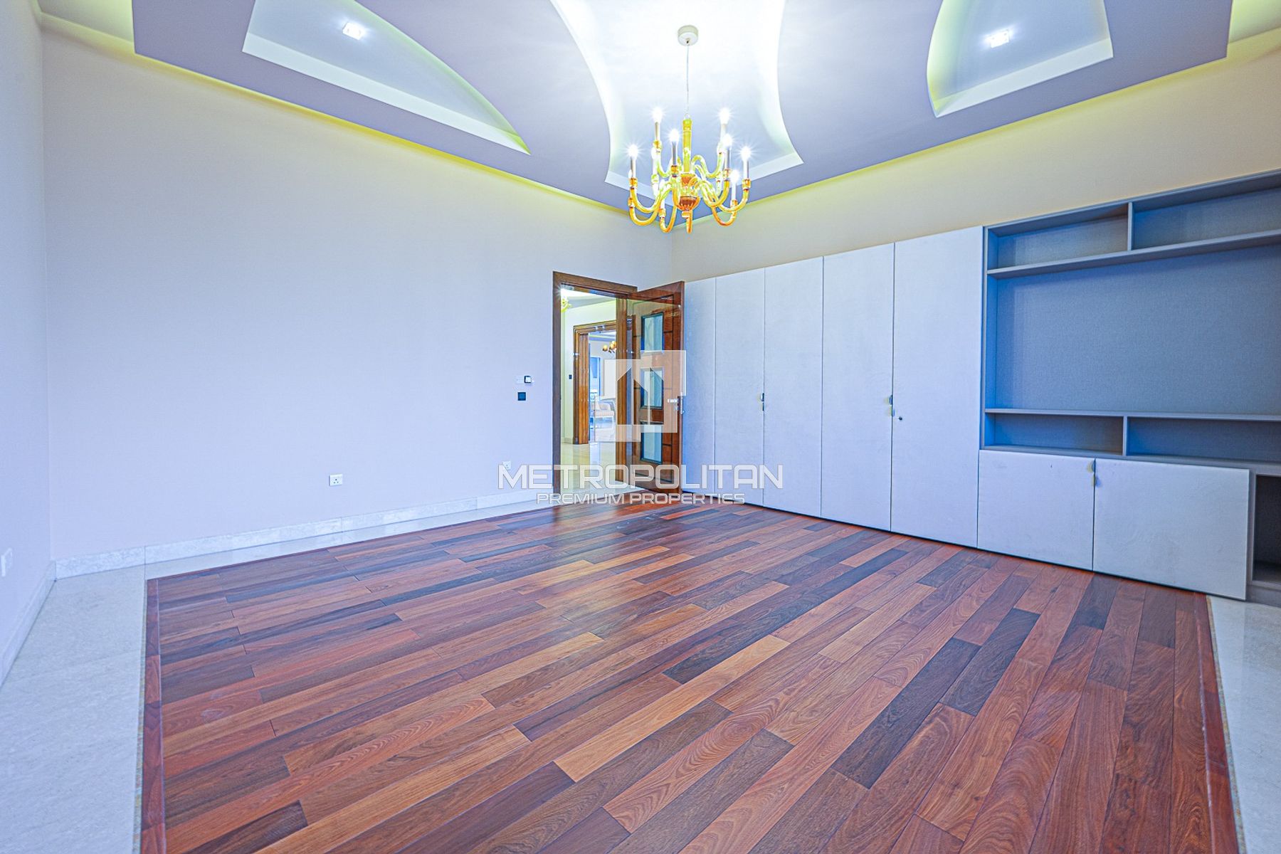 Palatial Classic Villa | For Lease | Lake View