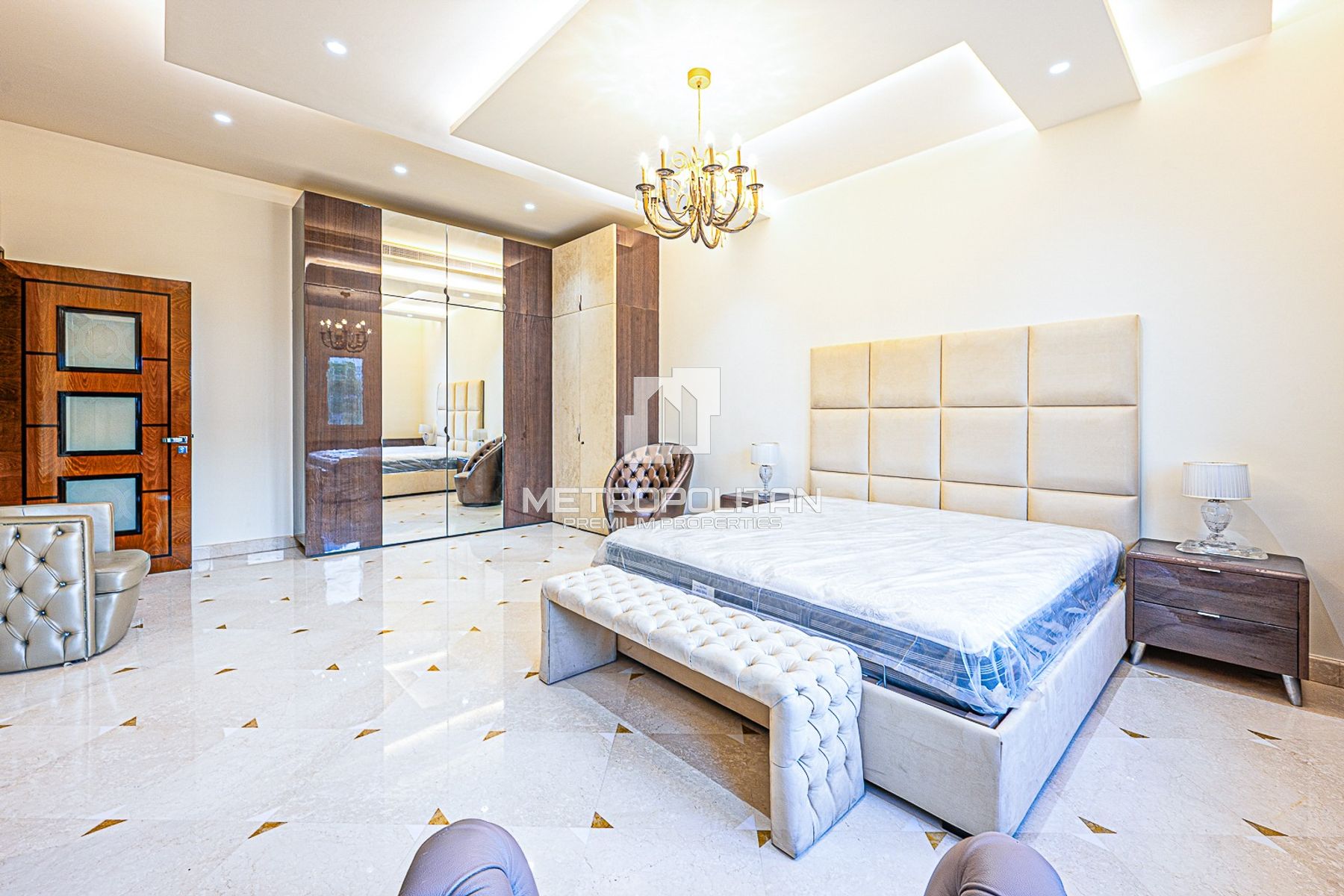 Palatial Classic Villa | For Lease | Lake View