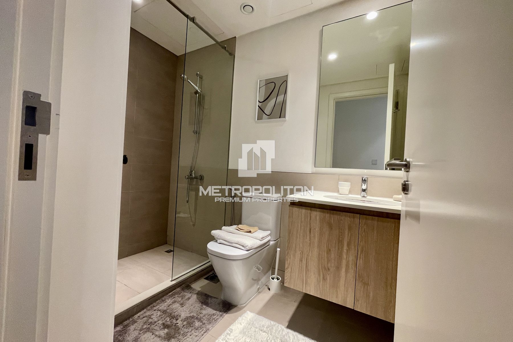Ground Floor| Ready Move In | Huge Terrace