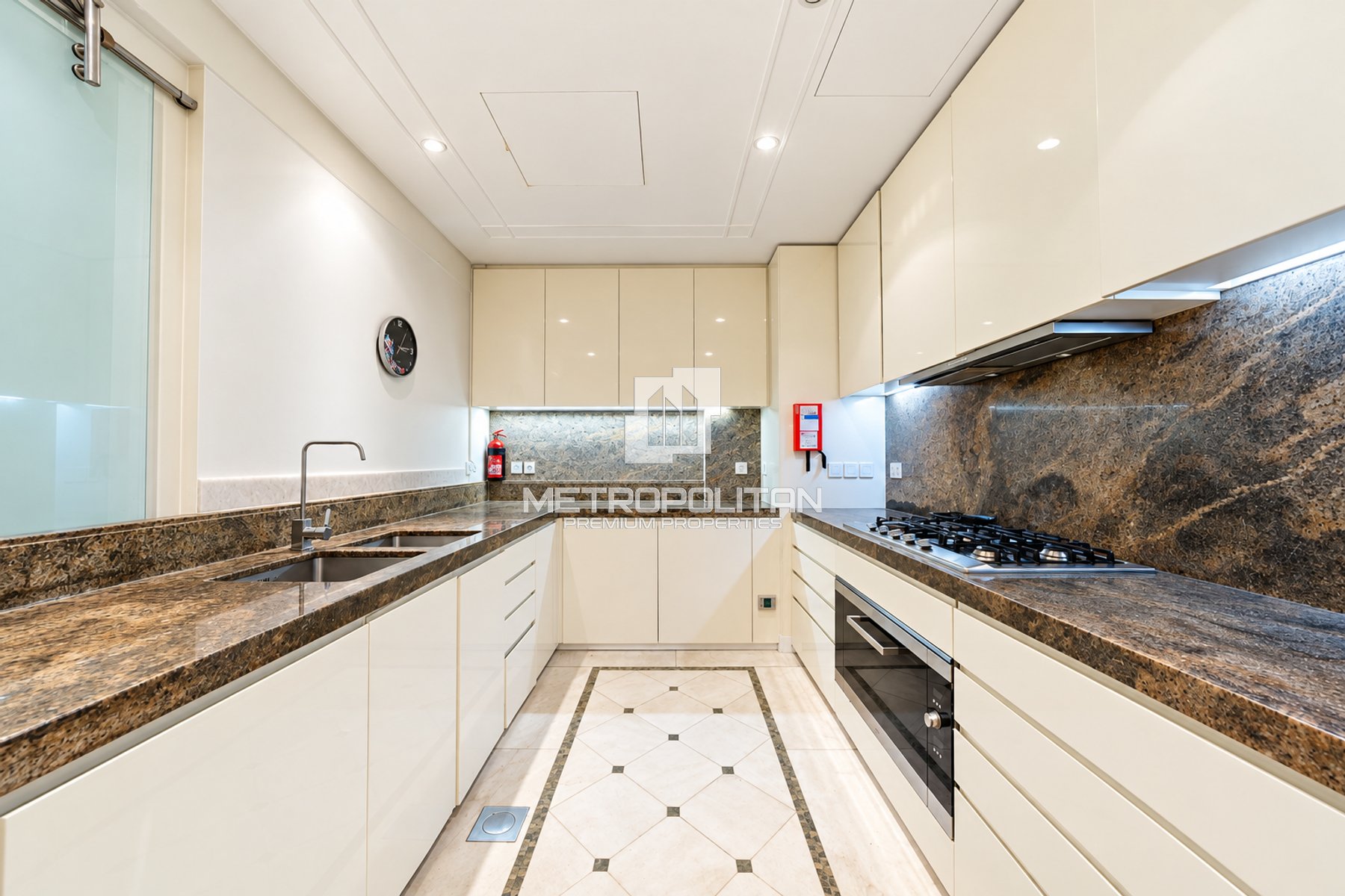 Luxury Living| Private Pool and Terrace| Low Floor