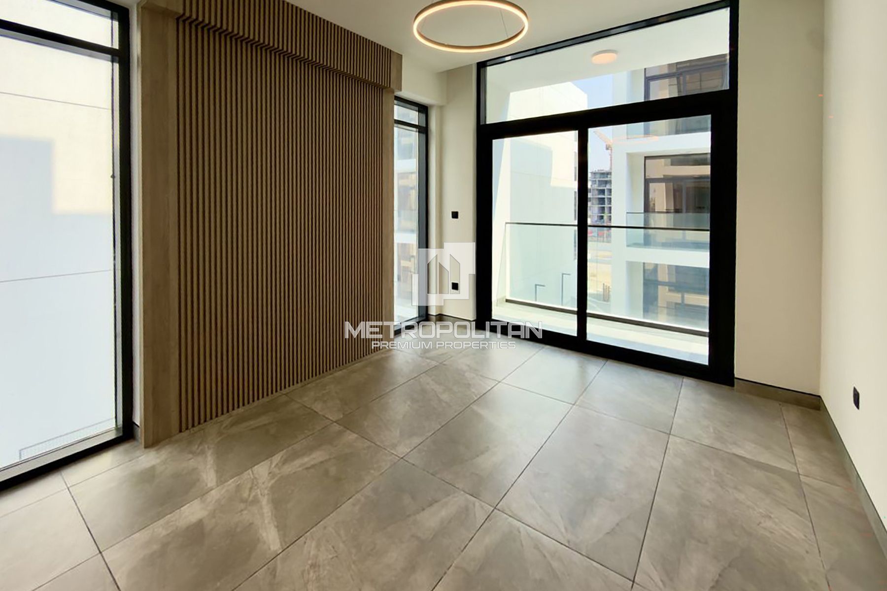 Luxury Finish | 1 BED plus Study | Brand New